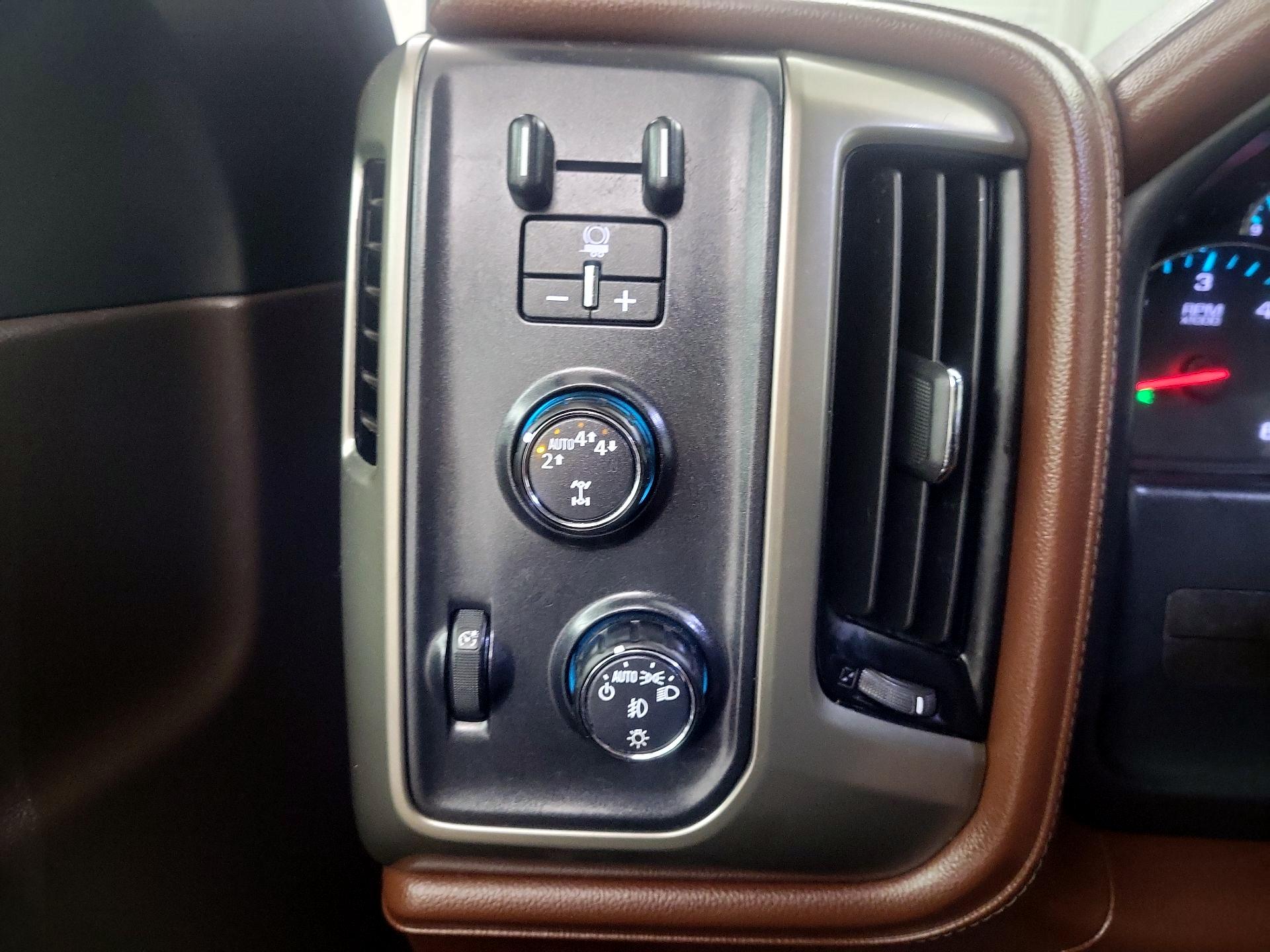 Thumbnail: 2018 Chevrolet Silverado 1500 - 13