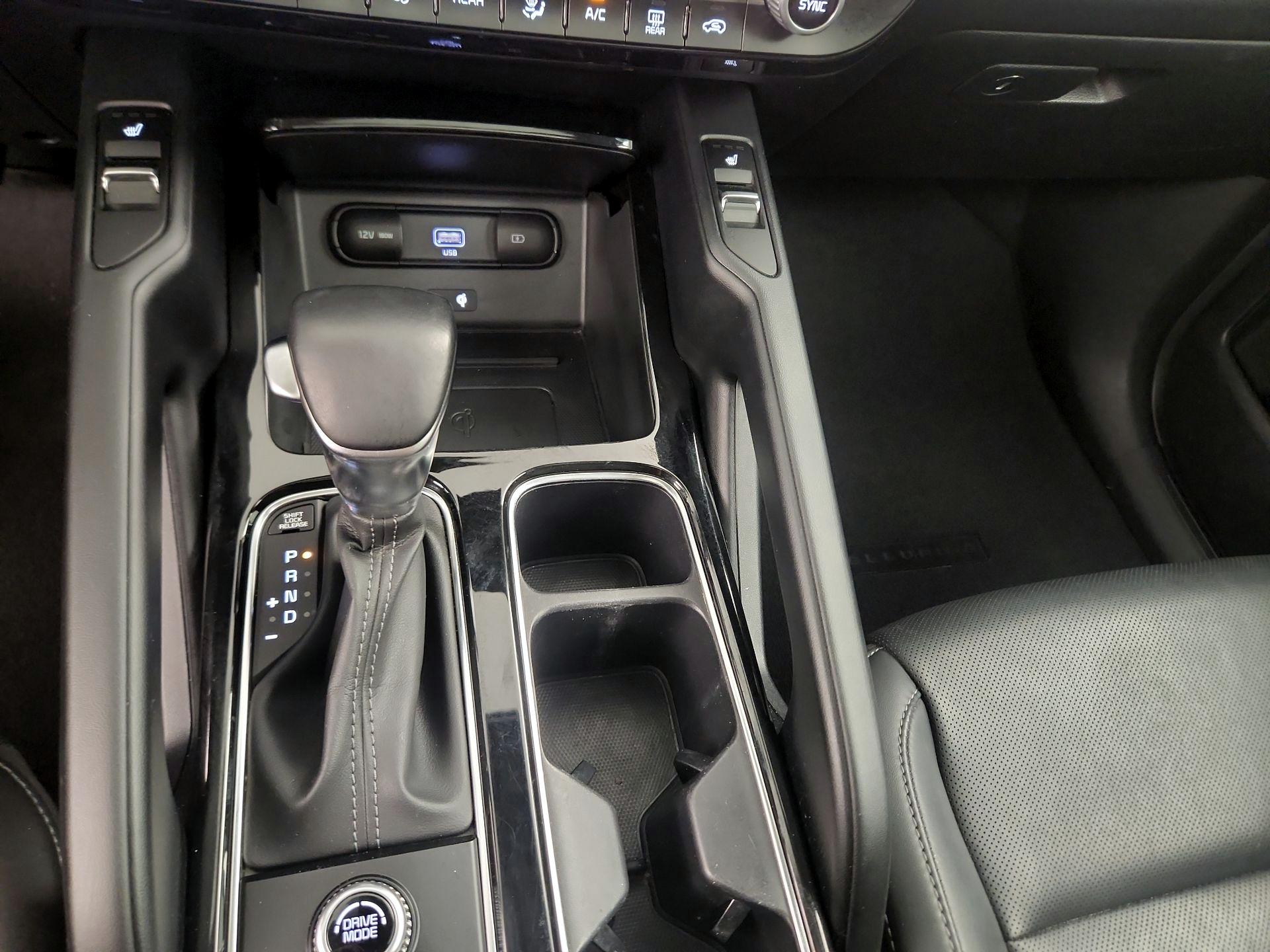 Thumbnail: 2022 Kia Telluride - 18