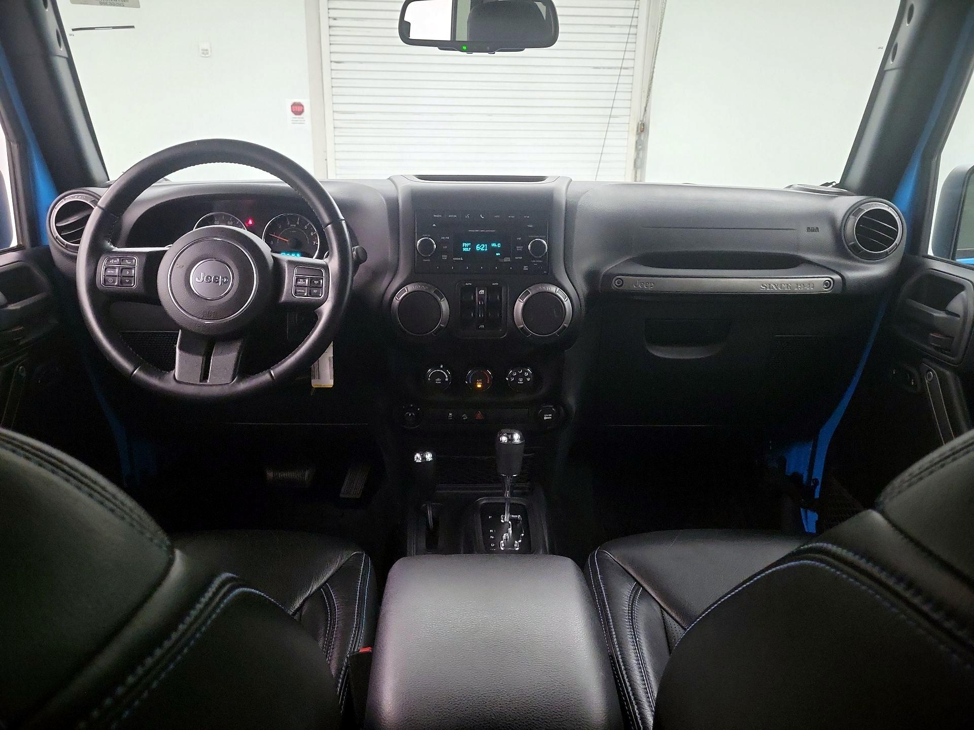 Thumbnail: 2017 Jeep Wrangler - 9