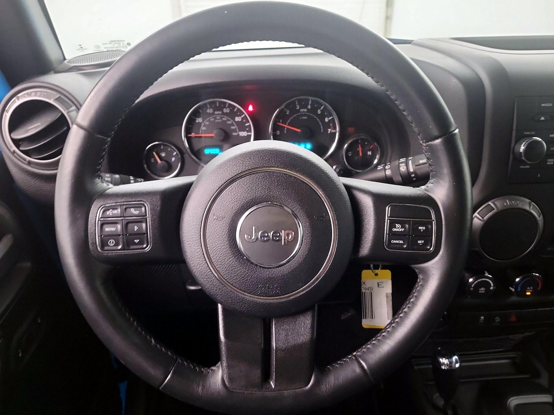 Thumbnail: 2017 Jeep Wrangler - 10