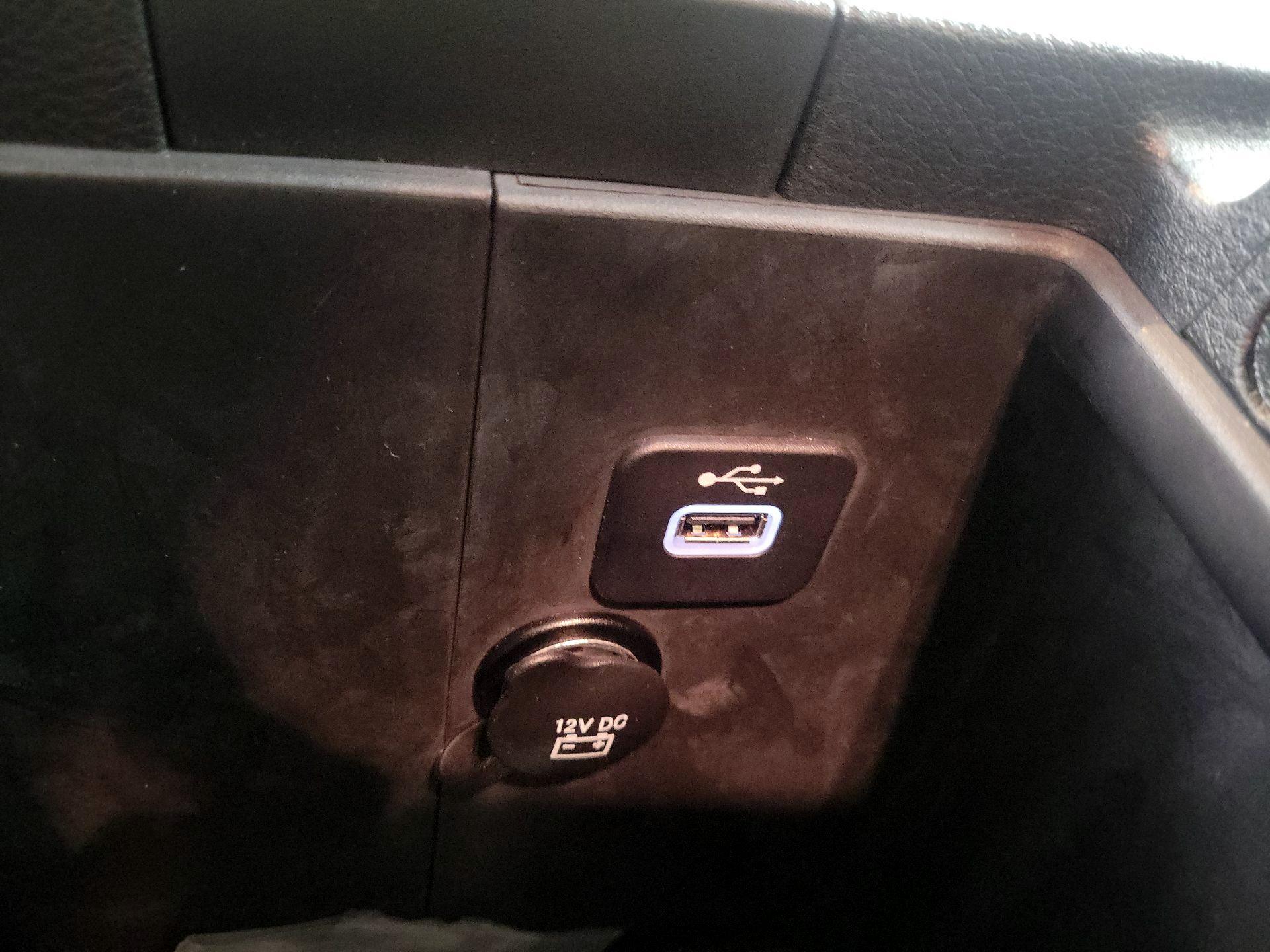 Thumbnail: 2017 Jeep Wrangler - 16
