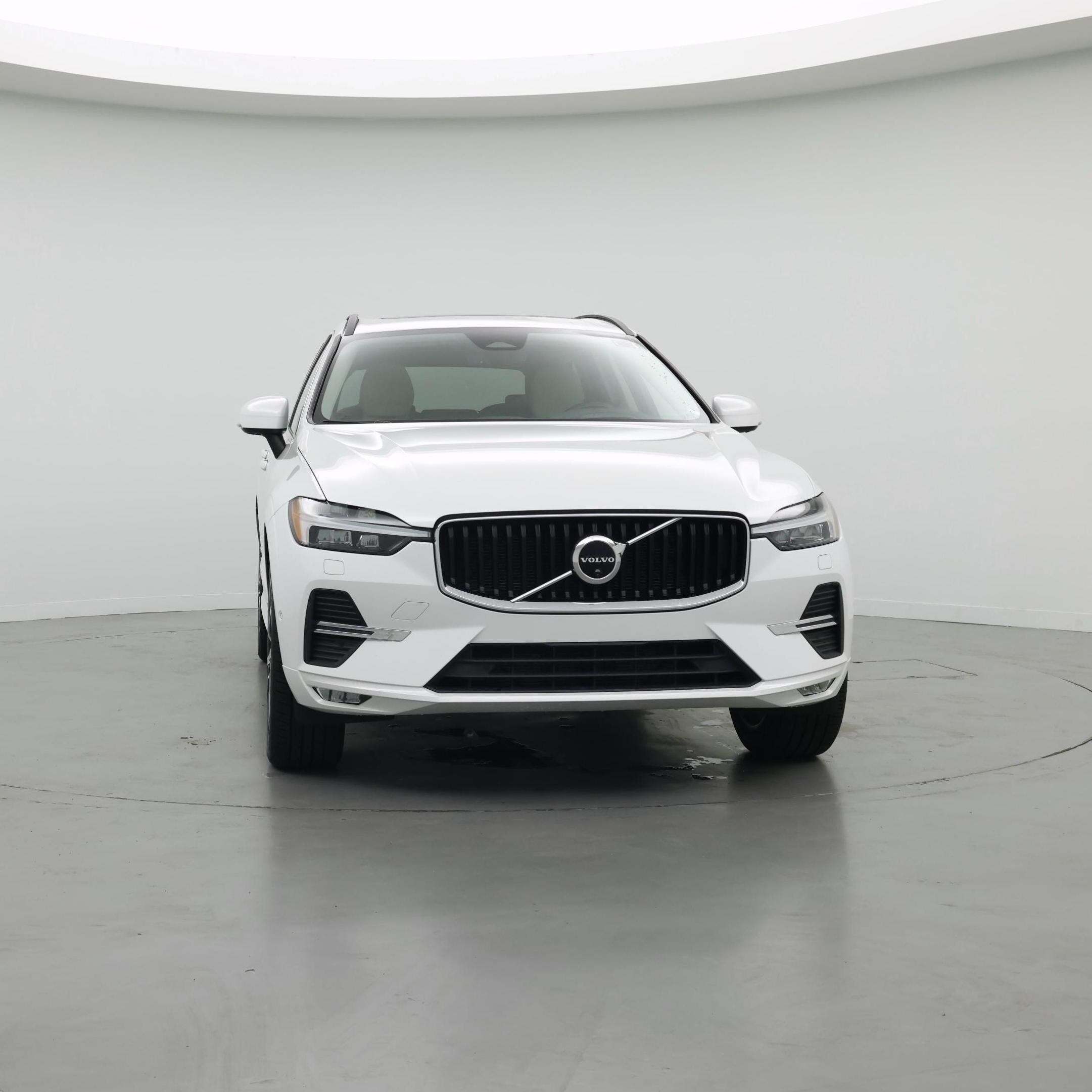 Thumbnail: 2022 Volvo XC60 - 5