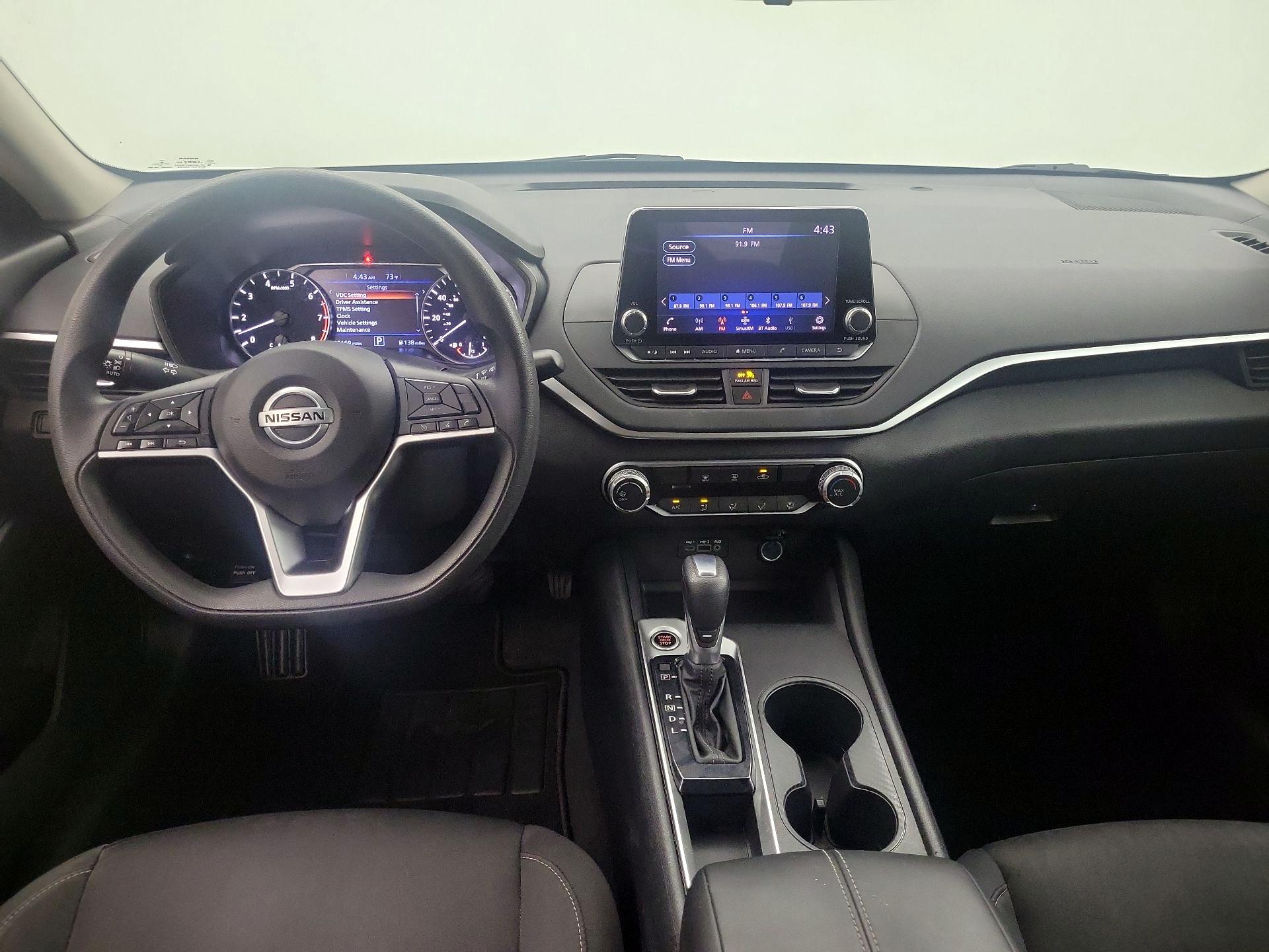 Thumbnail: 2020 Nissan Altima - 9
