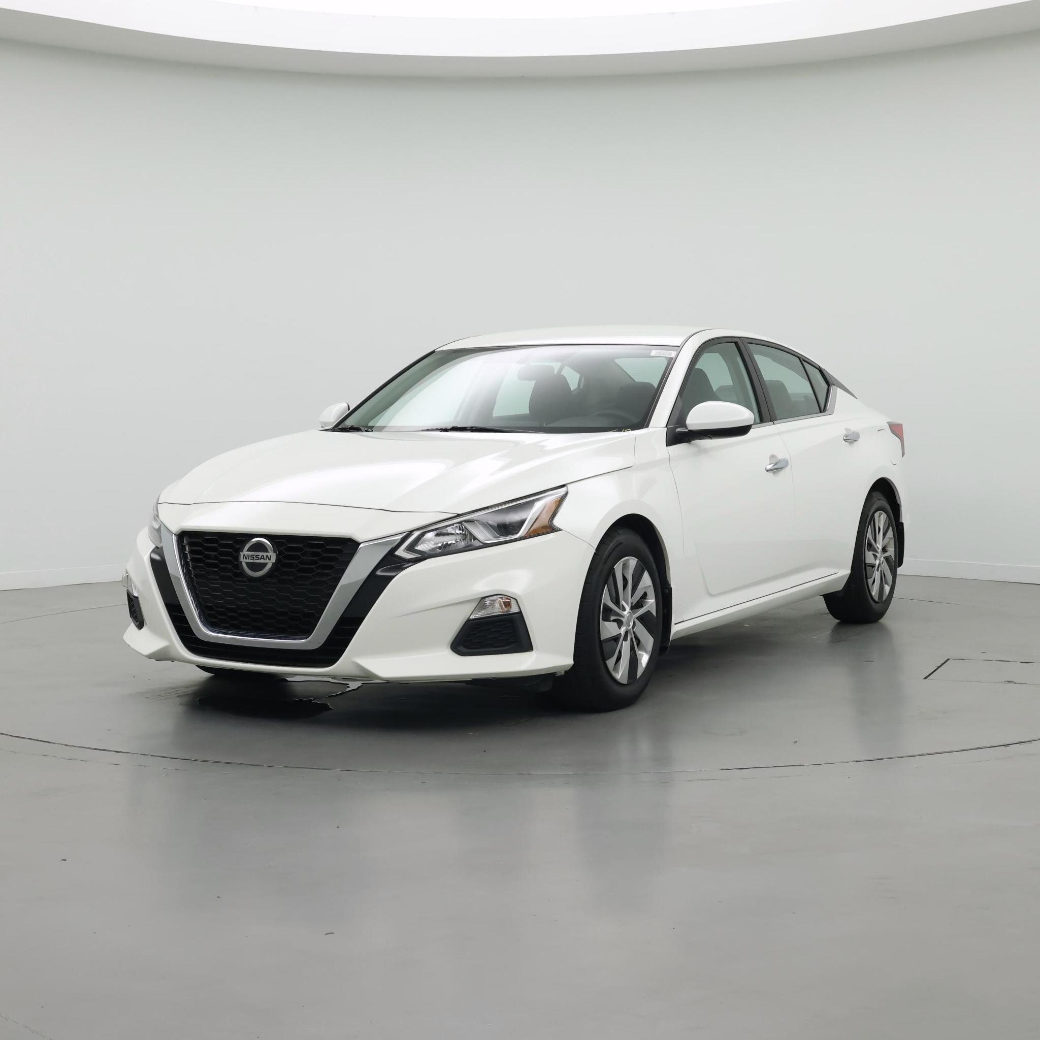 Thumbnail: 2020 Nissan Altima - 4
