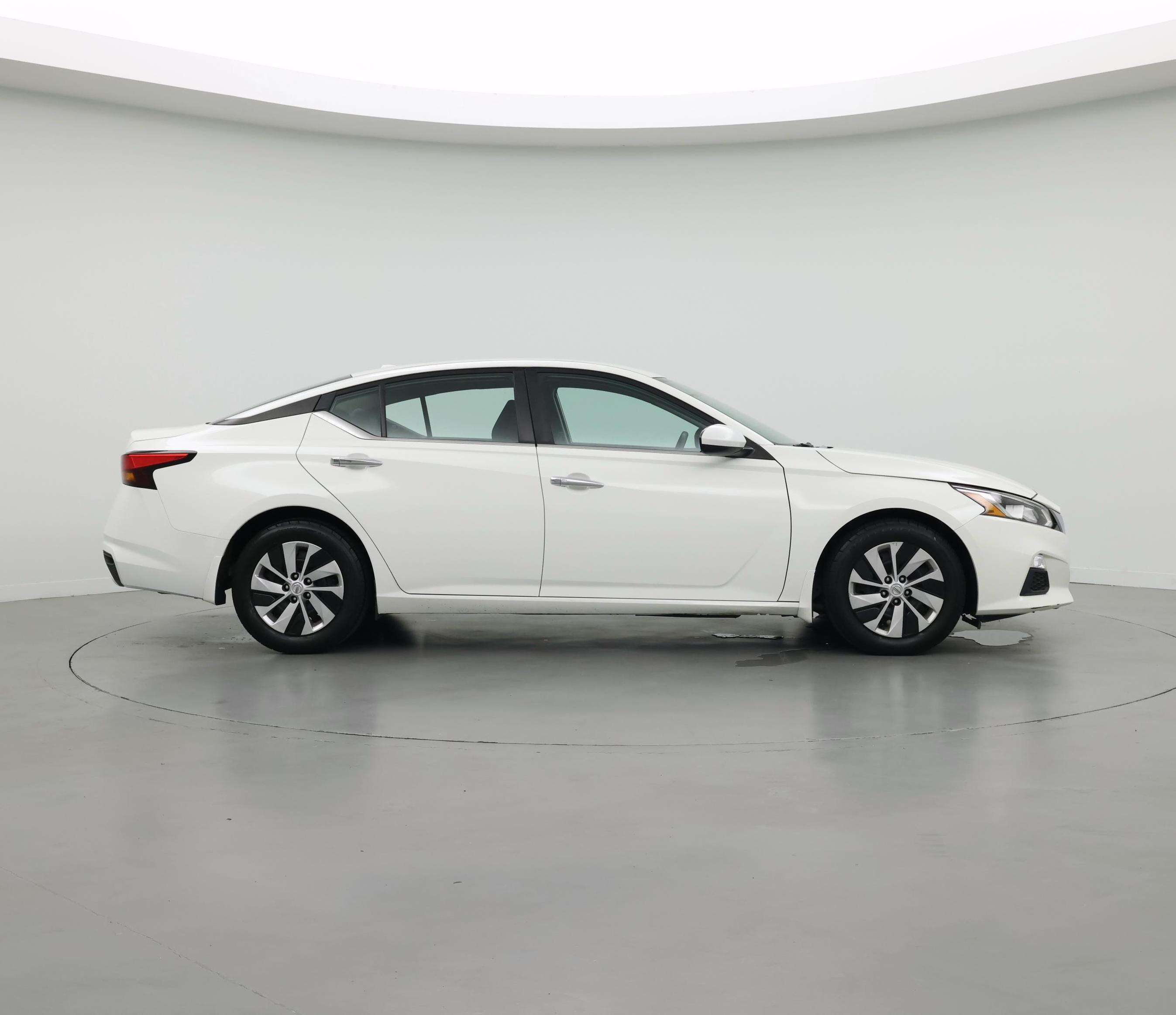 Thumbnail: 2020 Nissan Altima - 7