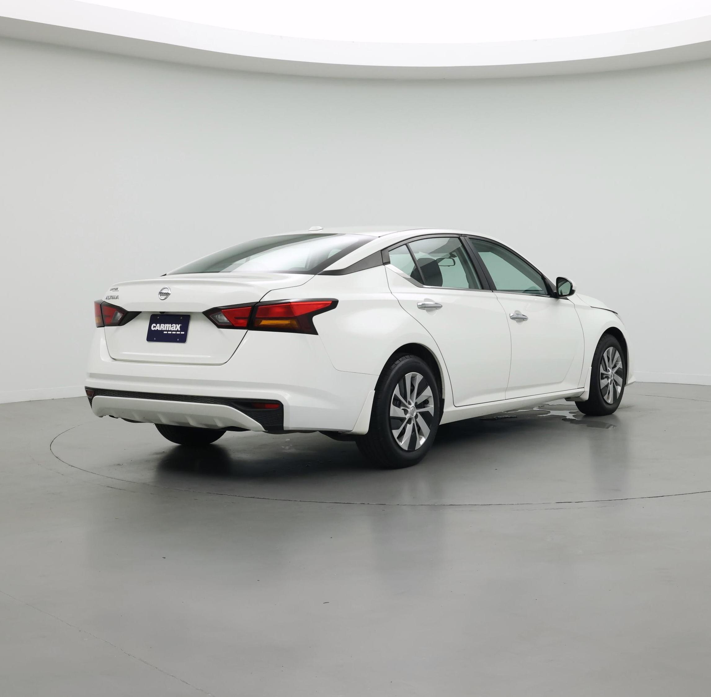 Thumbnail: 2020 Nissan Altima - 8