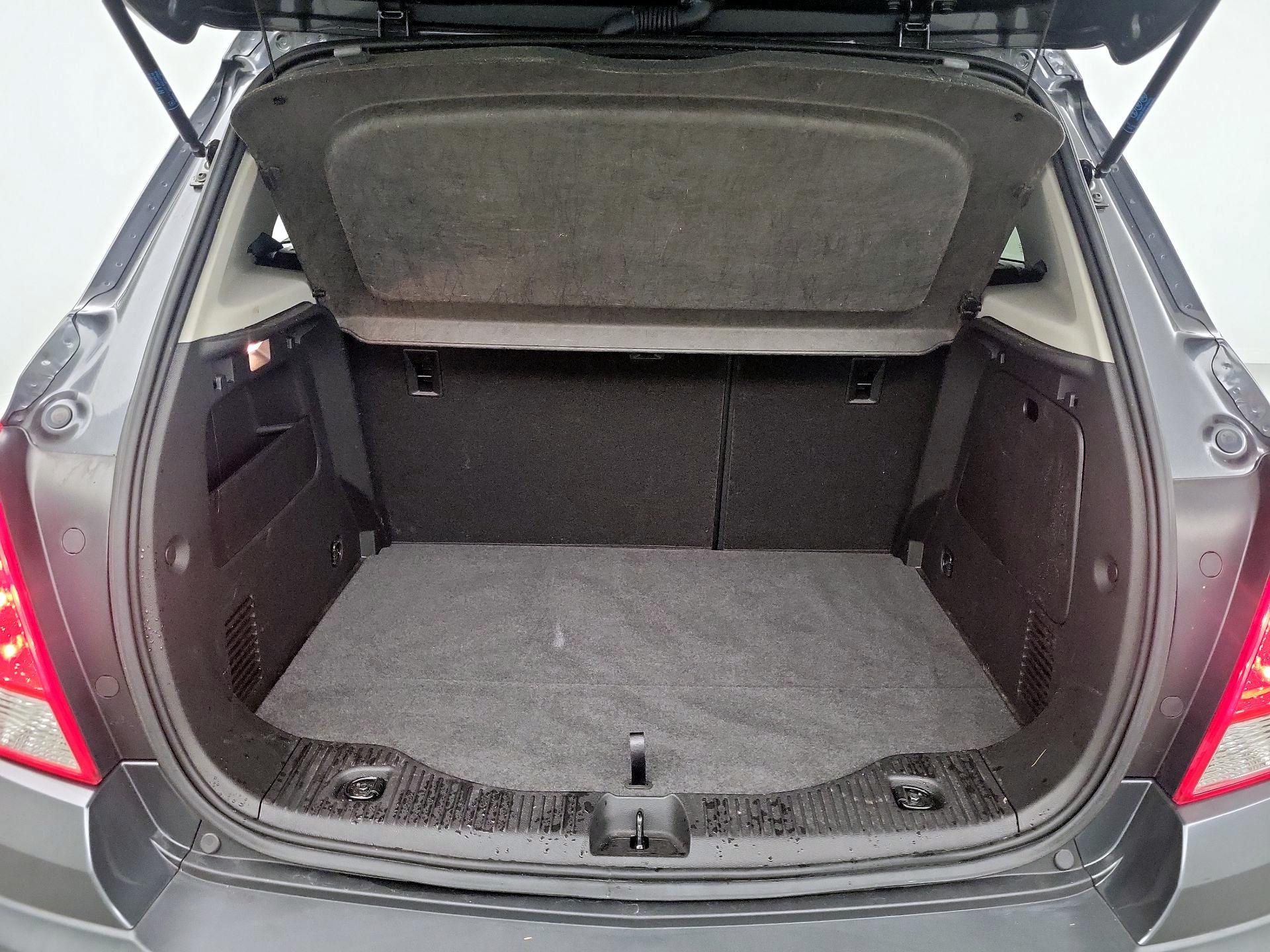 Thumbnail: 2016 Chevrolet Trax - 20