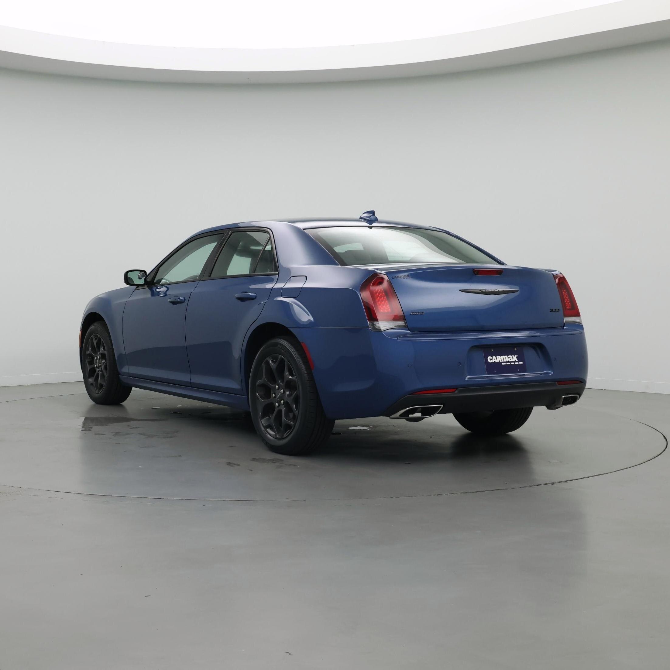 Thumbnail: 2023 Chrysler 300 - 2