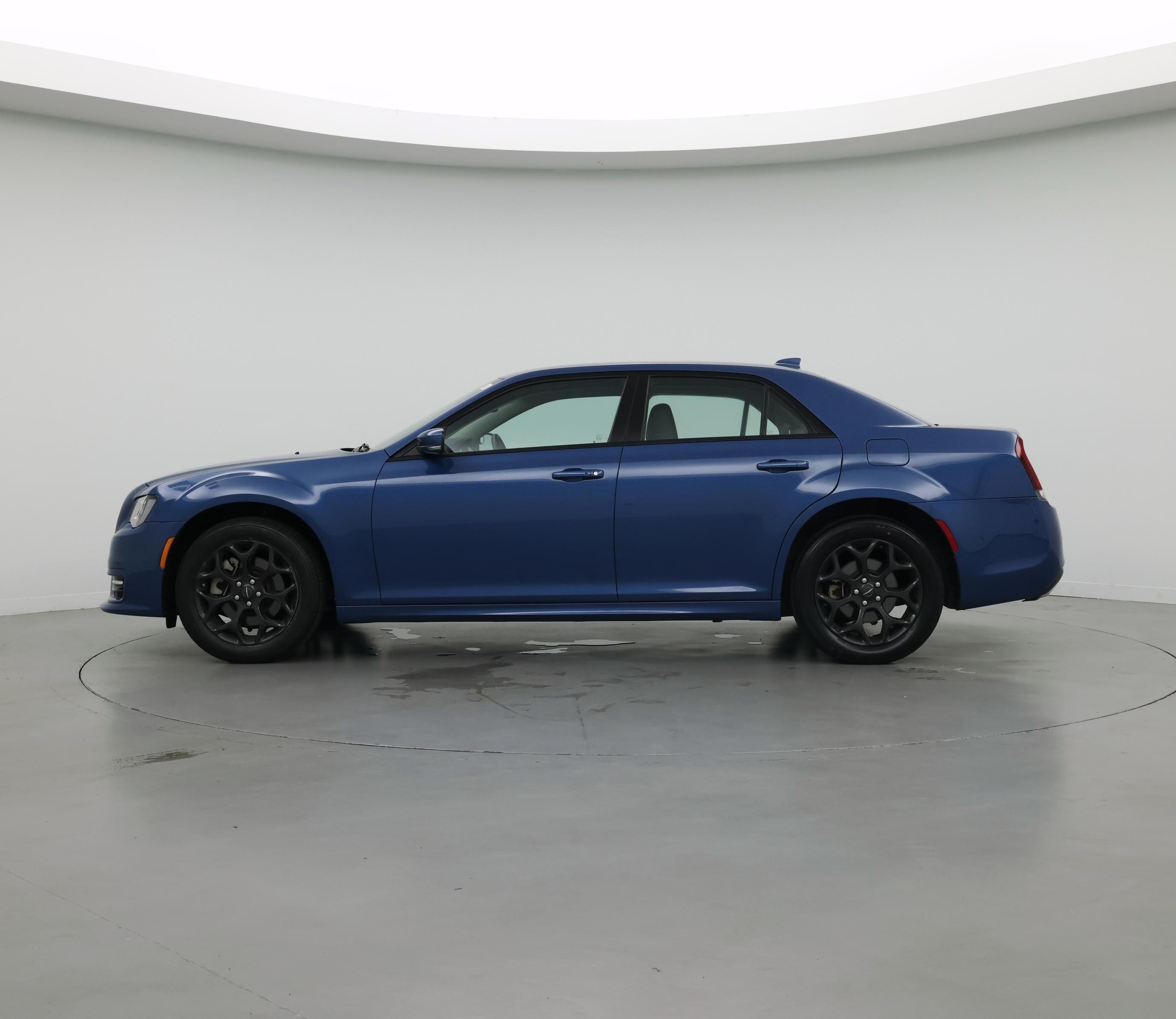 Thumbnail: 2023 Chrysler 300 - 3