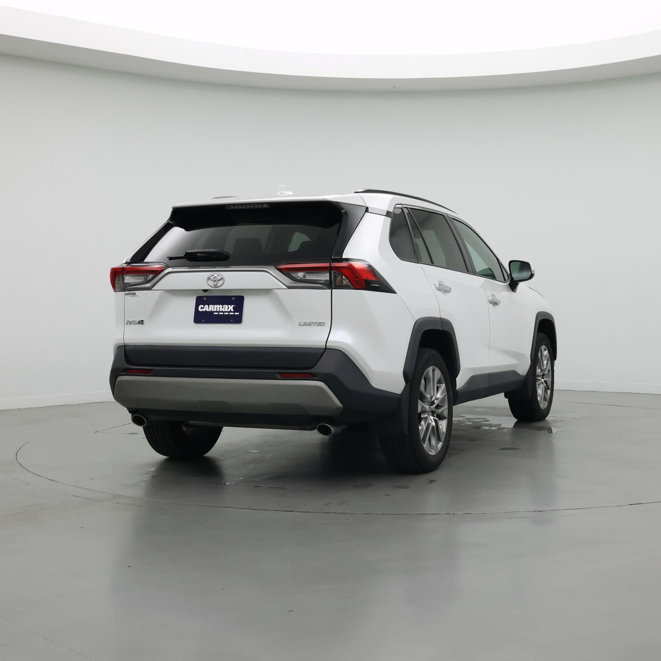 Thumbnail: 2024 Toyota RAV4 - 8