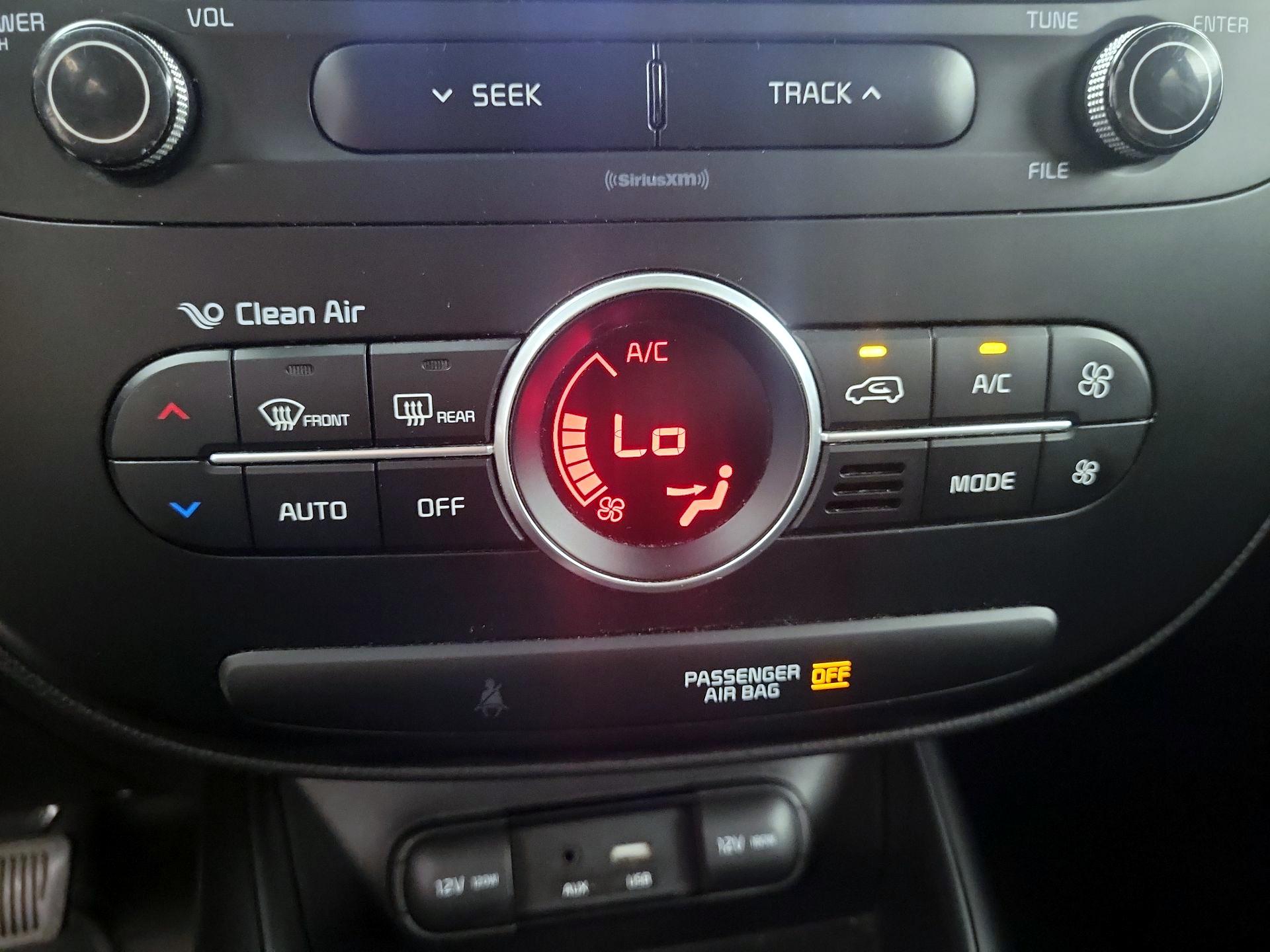 Thumbnail: 2017 Kia Soul - 16