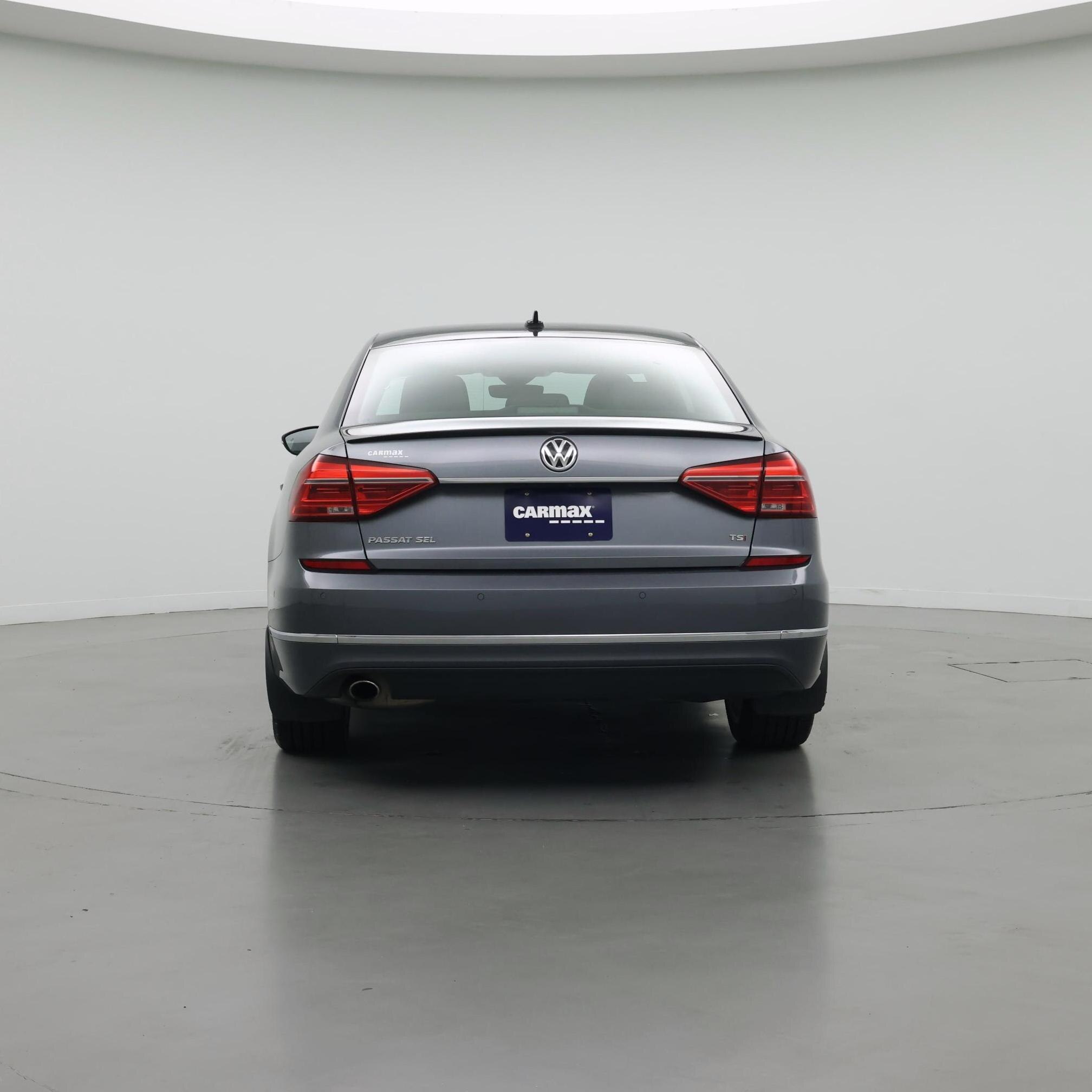 Thumbnail: 2016 Volkswagen Passat - 6