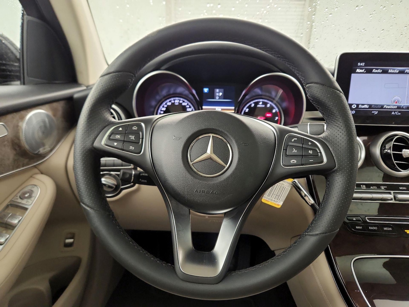 2018 Mercedes-Benz GLC GLC300 - Photo 11