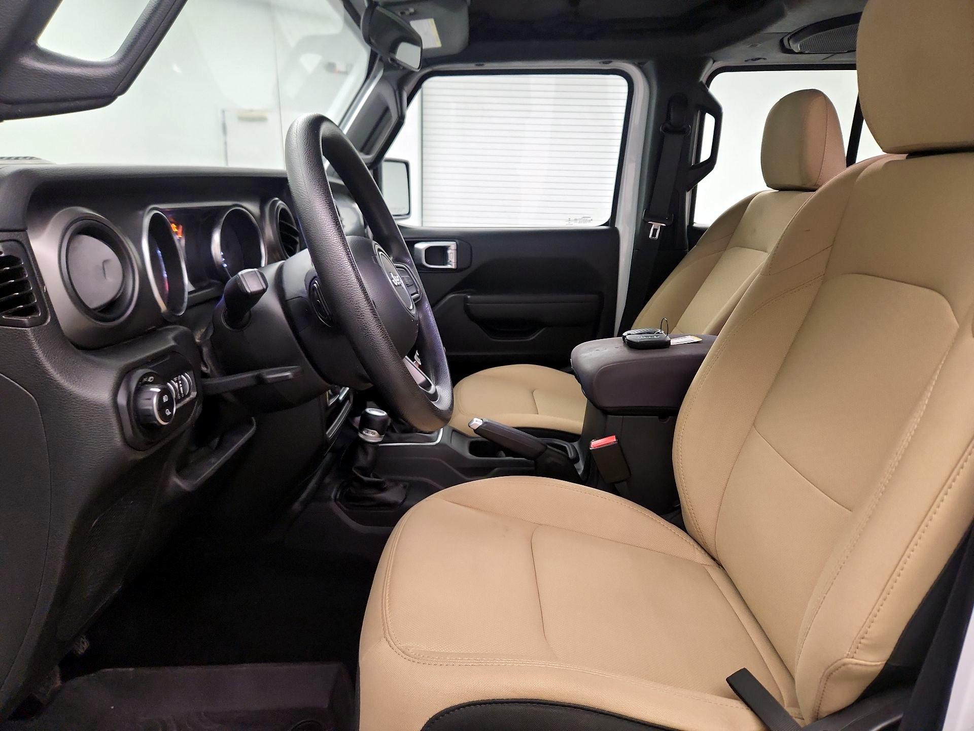 Thumbnail: 2022 Jeep Gladiator - 11