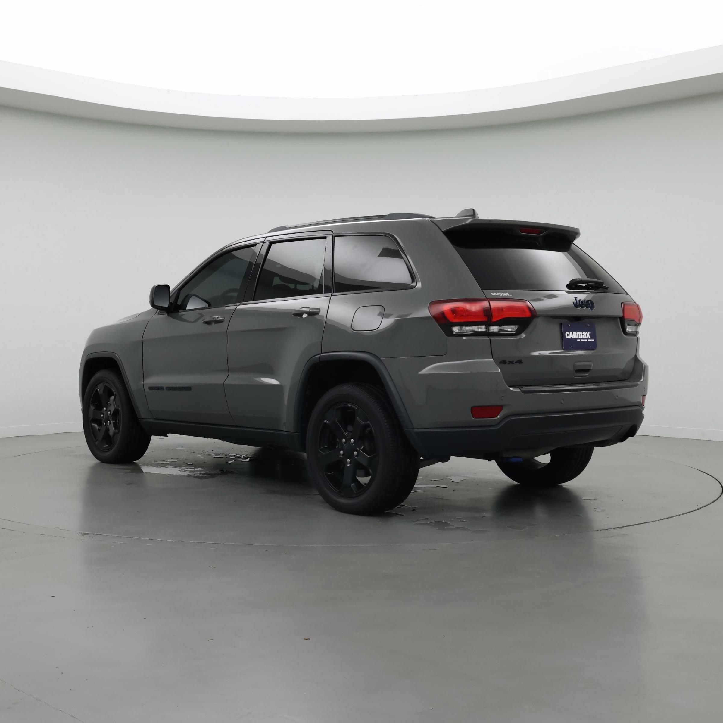 Thumbnail: 2019 Jeep Grand Cherokee - 2