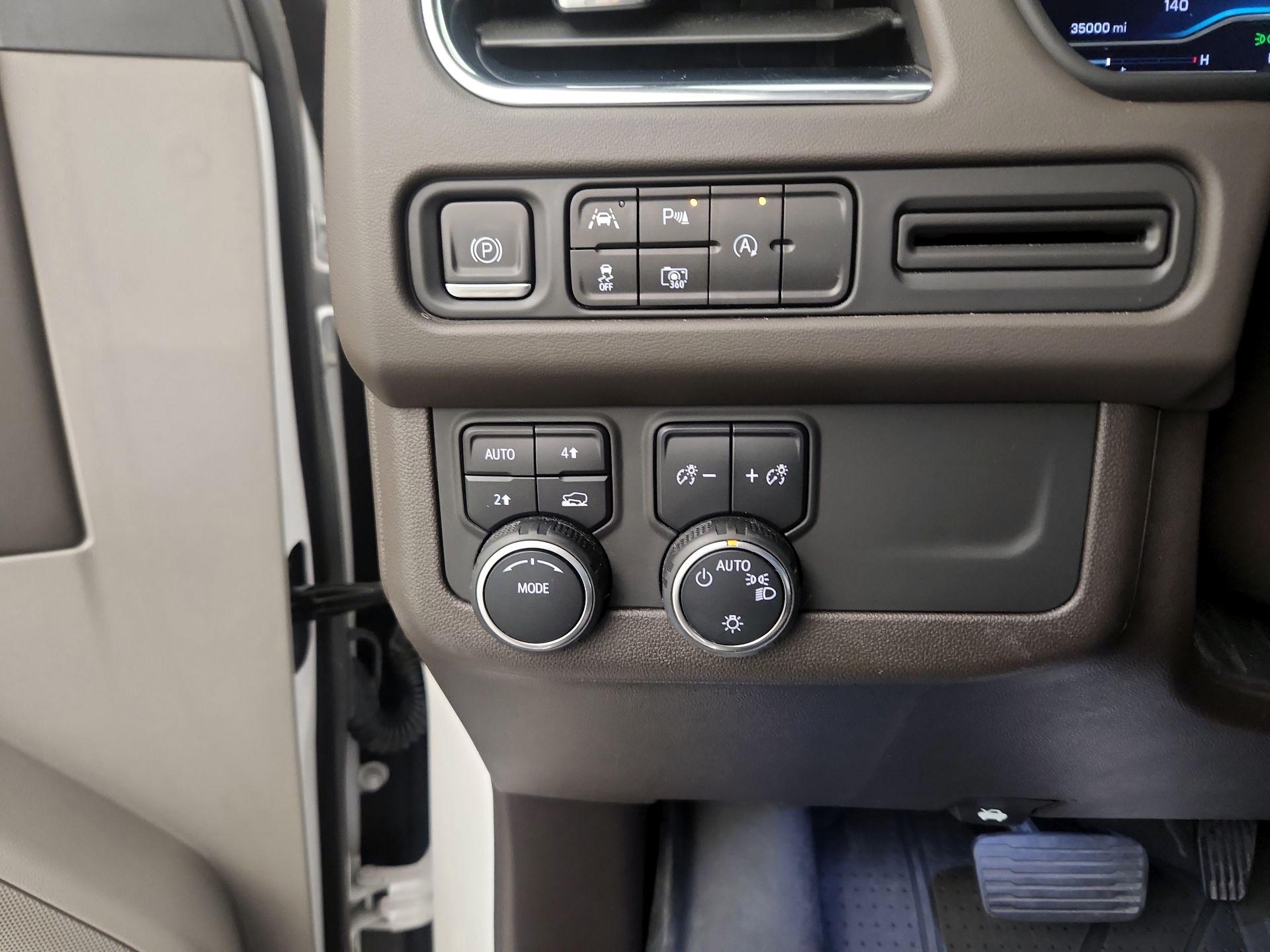 Thumbnail: 2023 Chevrolet Tahoe - 13