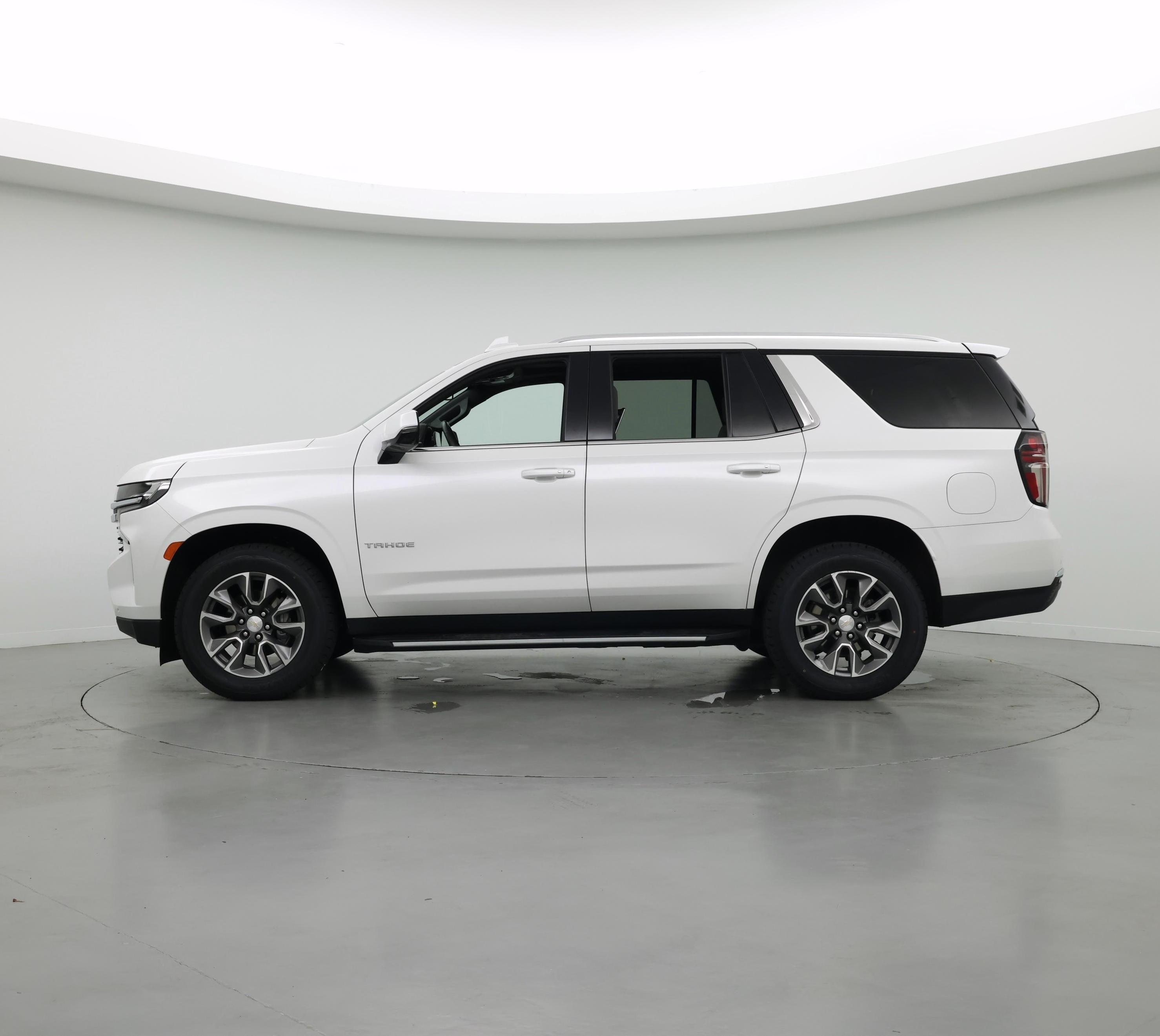Thumbnail: 2023 Chevrolet Tahoe - 3