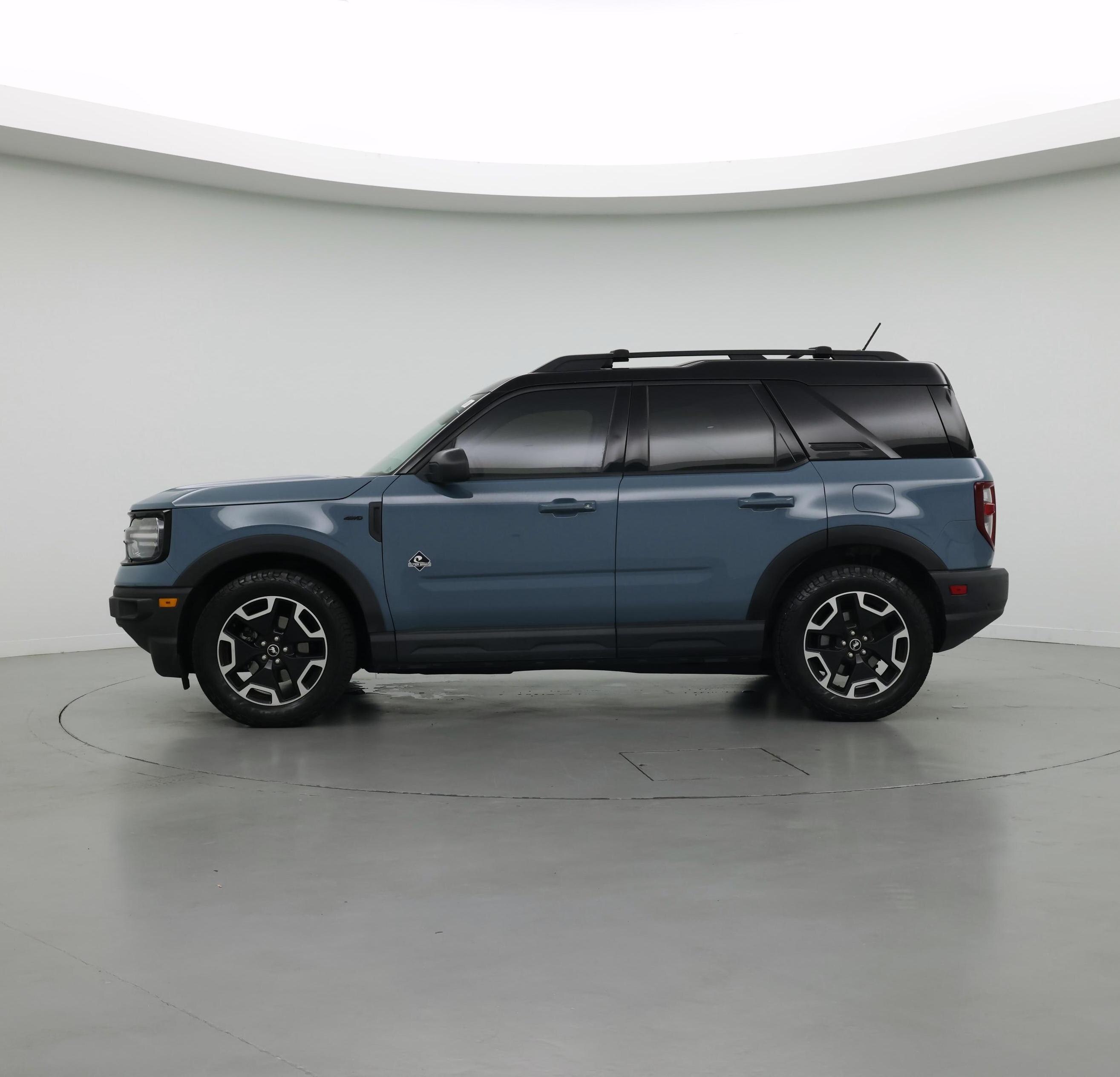 Thumbnail: 2021 Ford Bronco Sport - 3