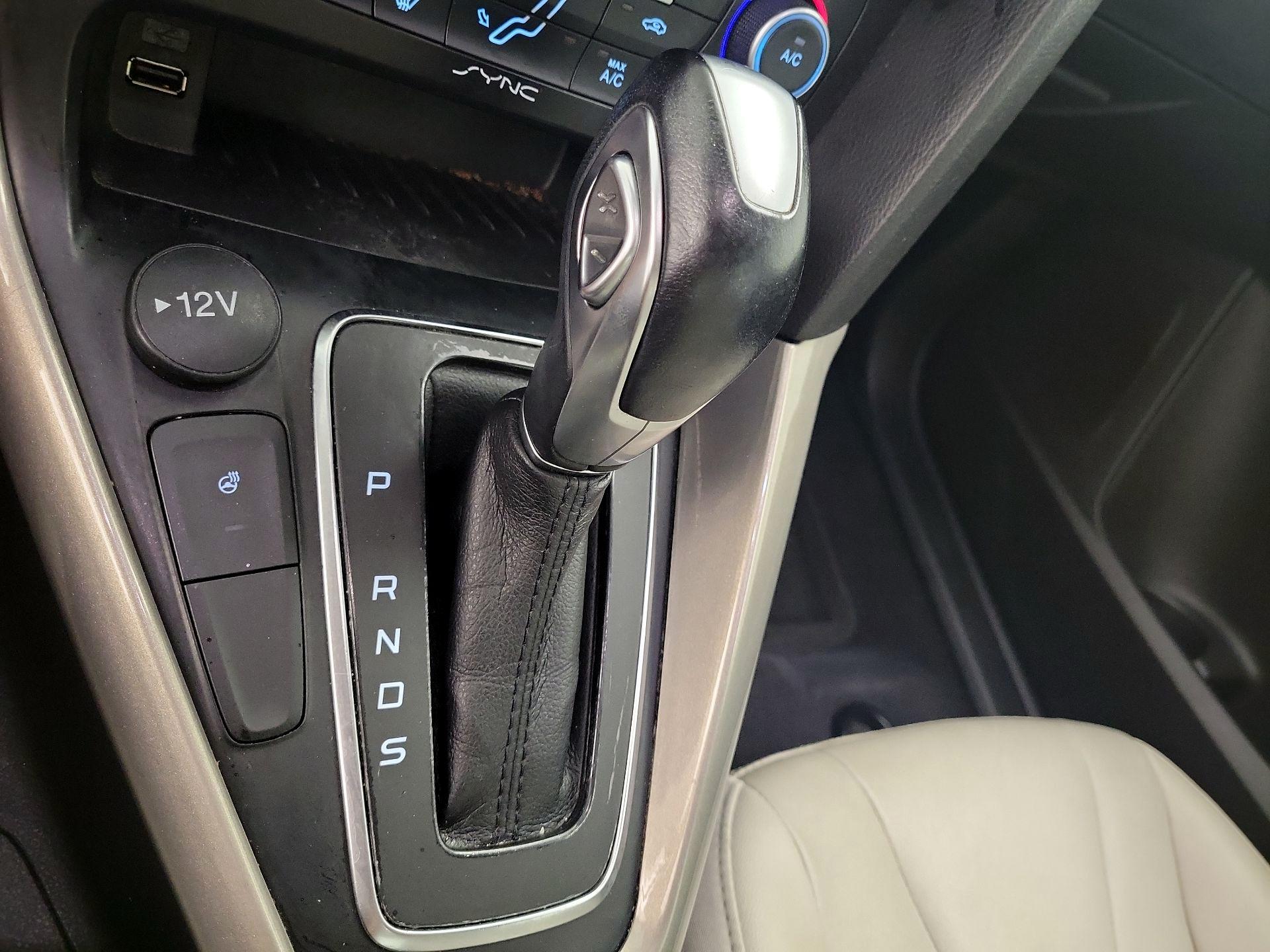 Thumbnail: 2018 Ford Focus - 17