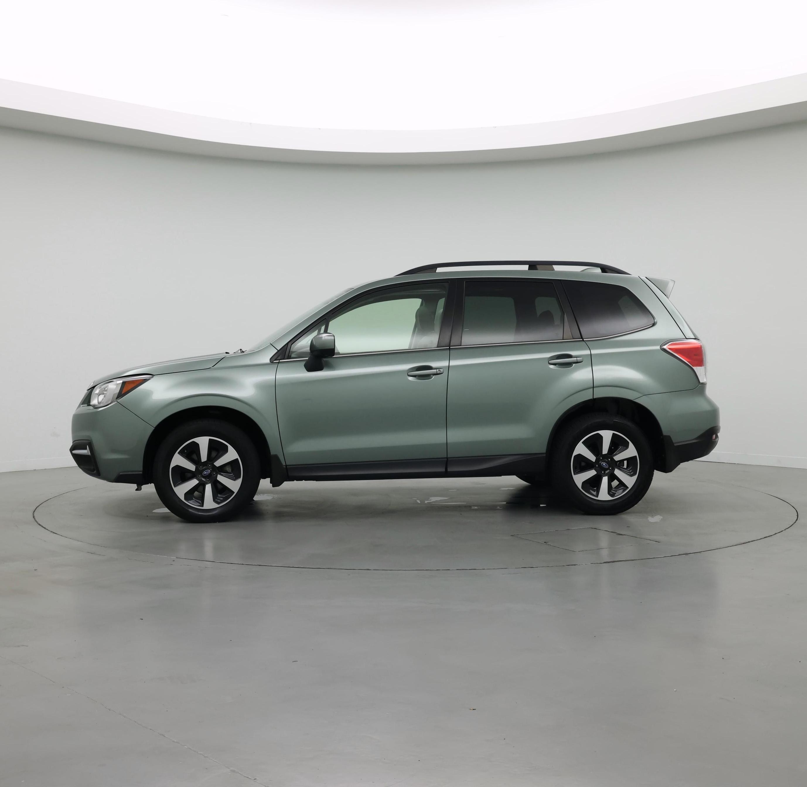 Thumbnail: 2018 Subaru Forester - 3