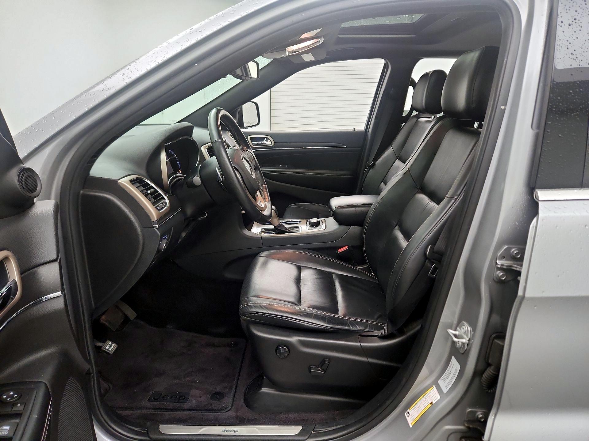 Thumbnail: 2016 Jeep Grand Cherokee - 11