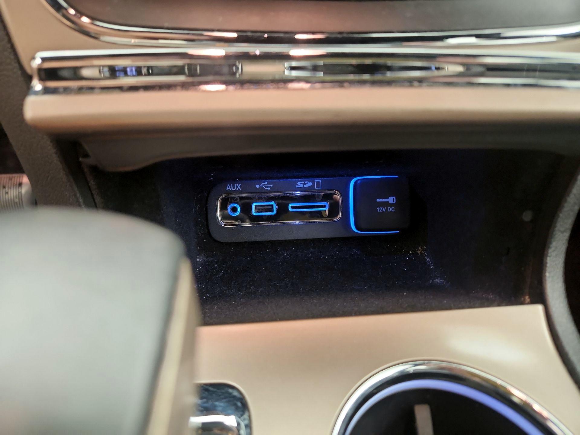 Thumbnail: 2016 Jeep Grand Cherokee - 19
