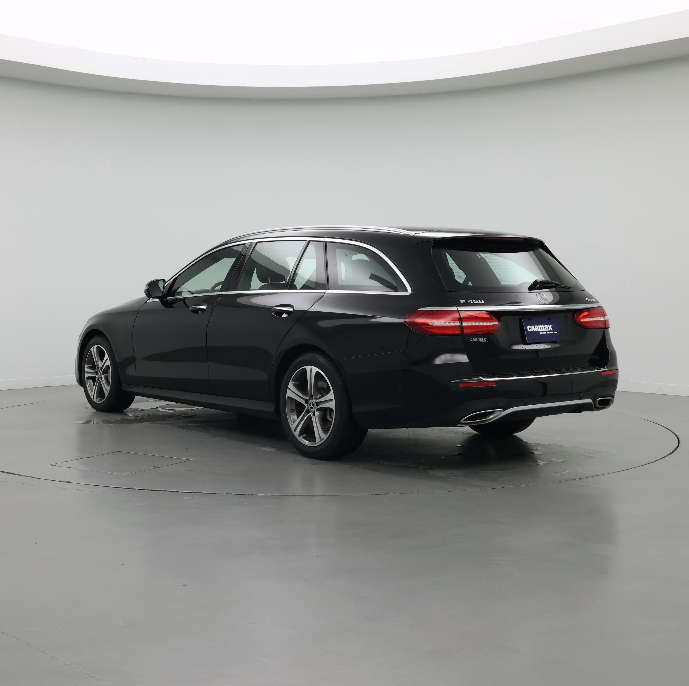 Thumbnail: 2019 Mercedes-Benz E-Class - 2