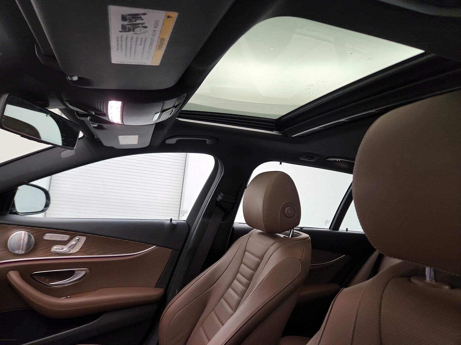 Thumbnail: 2019 Mercedes-Benz E-Class - 19