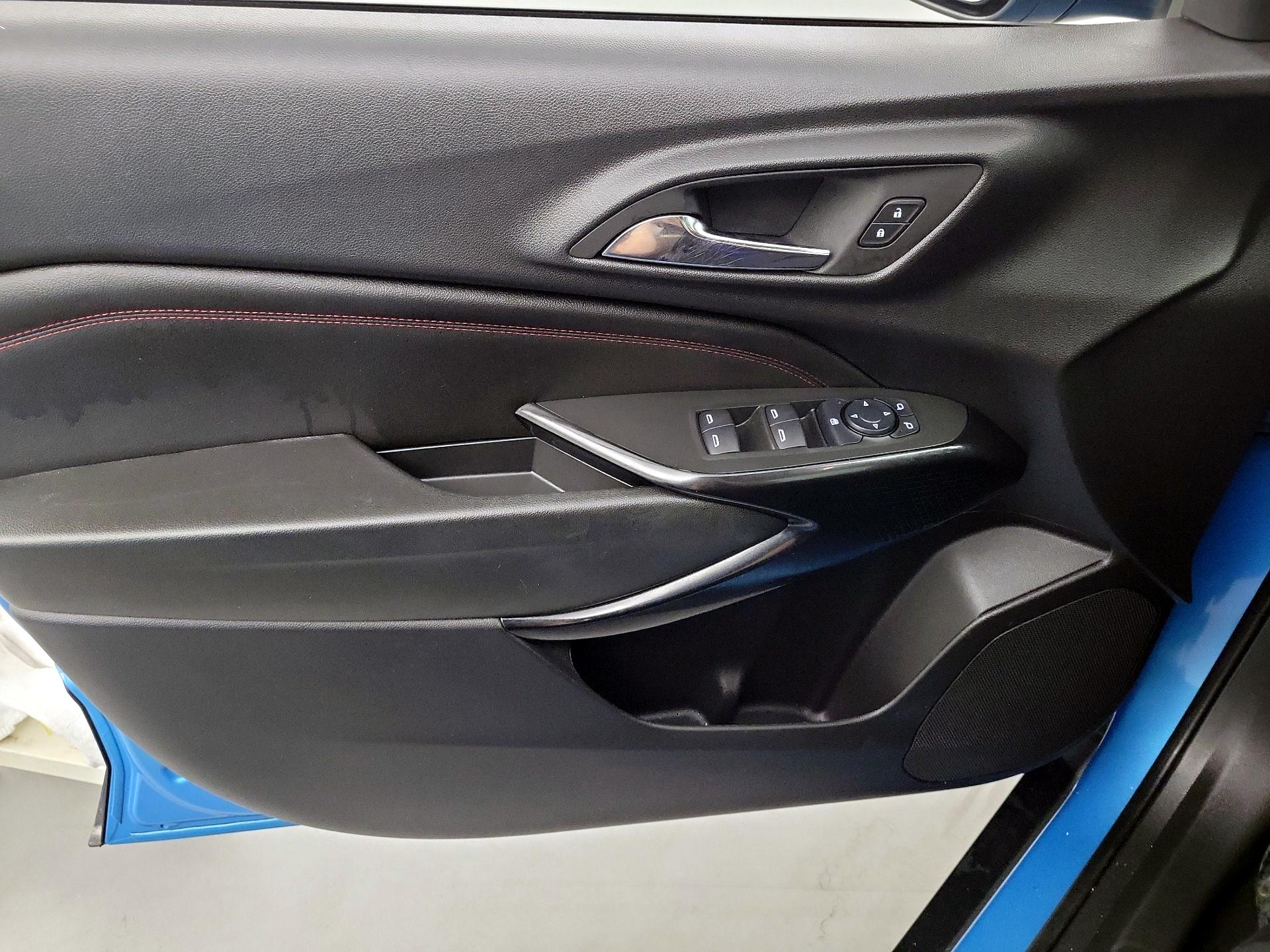 Thumbnail: 2025 Chevrolet Trax - 12