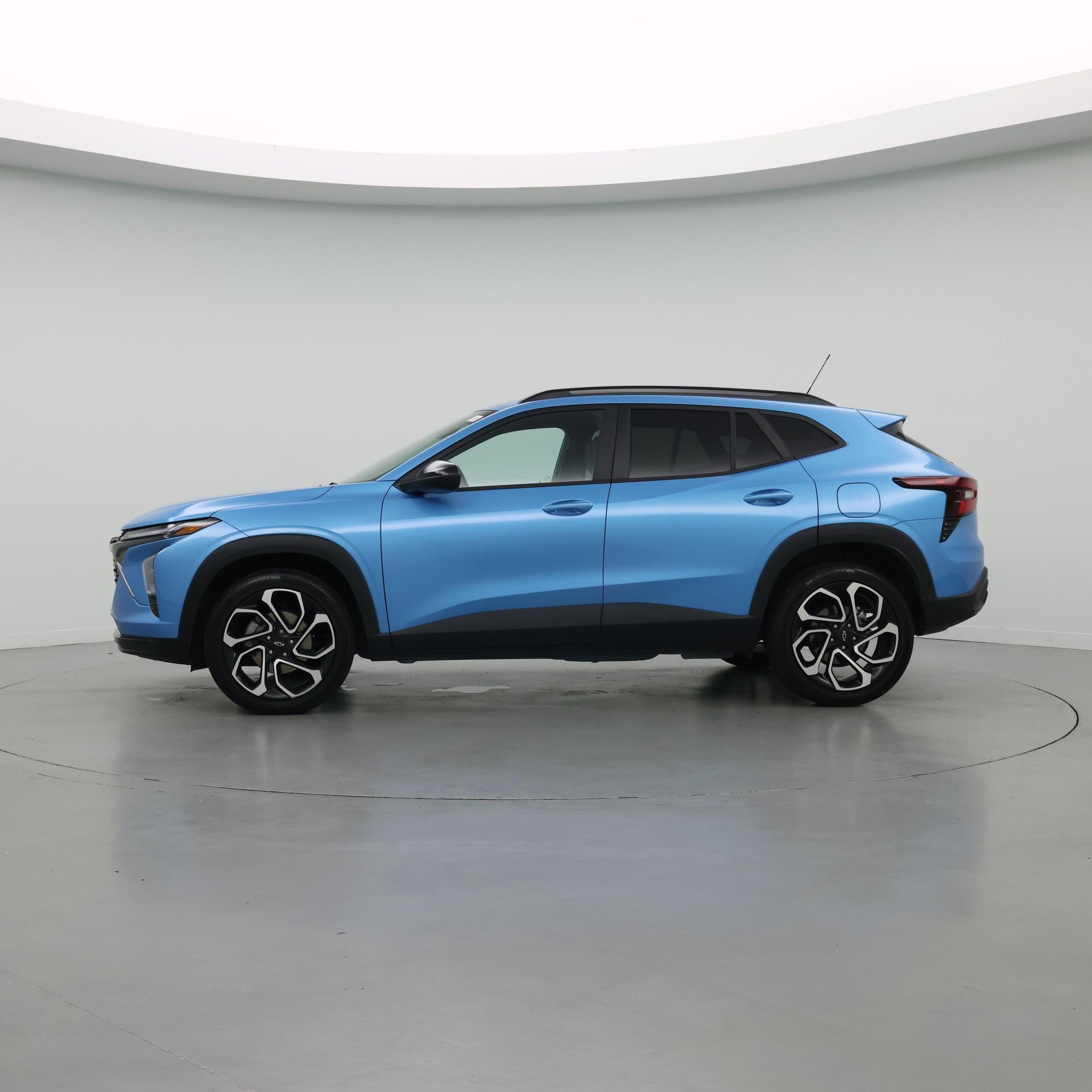 Thumbnail: 2025 Chevrolet Trax - 3