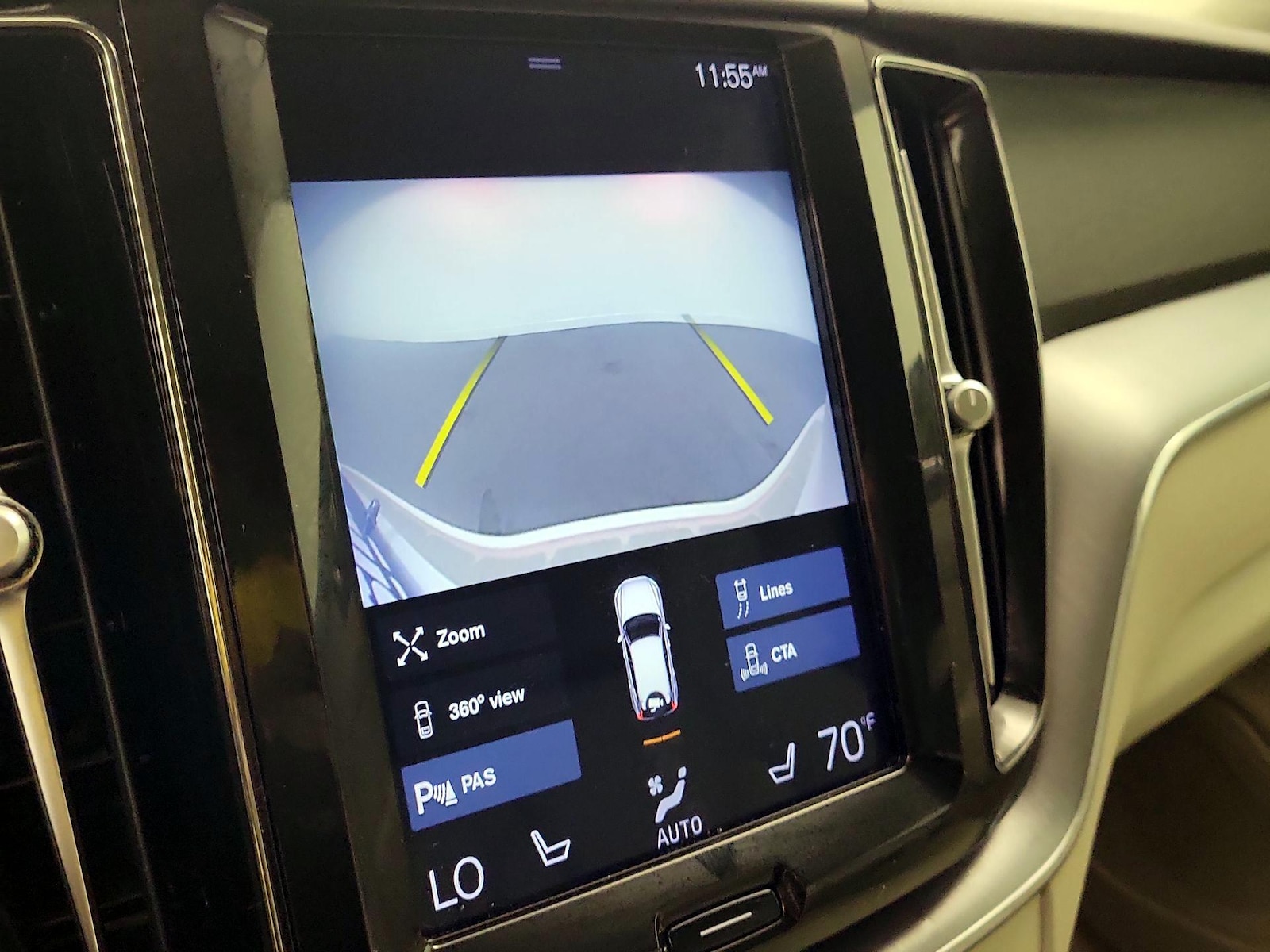 2020 Volvo XC60 Momentum - Photo 16