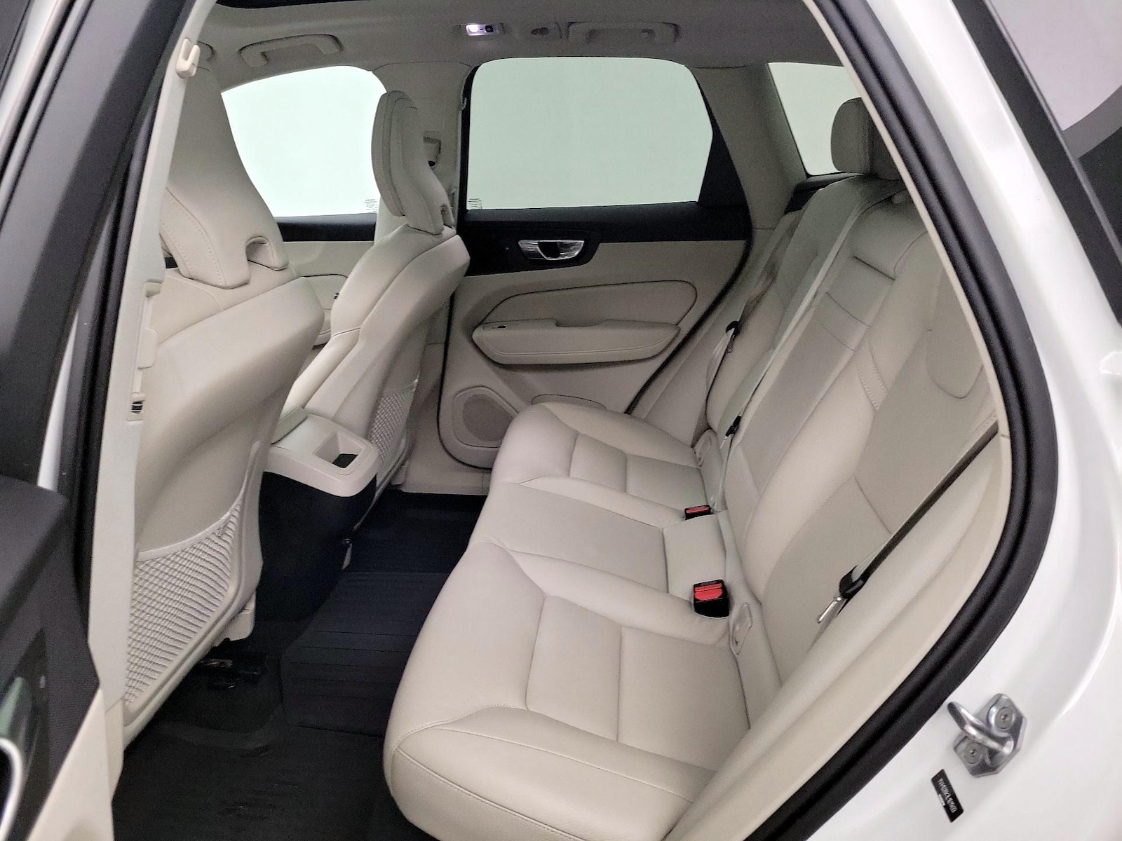 2020 Volvo XC60 Momentum - Photo 22