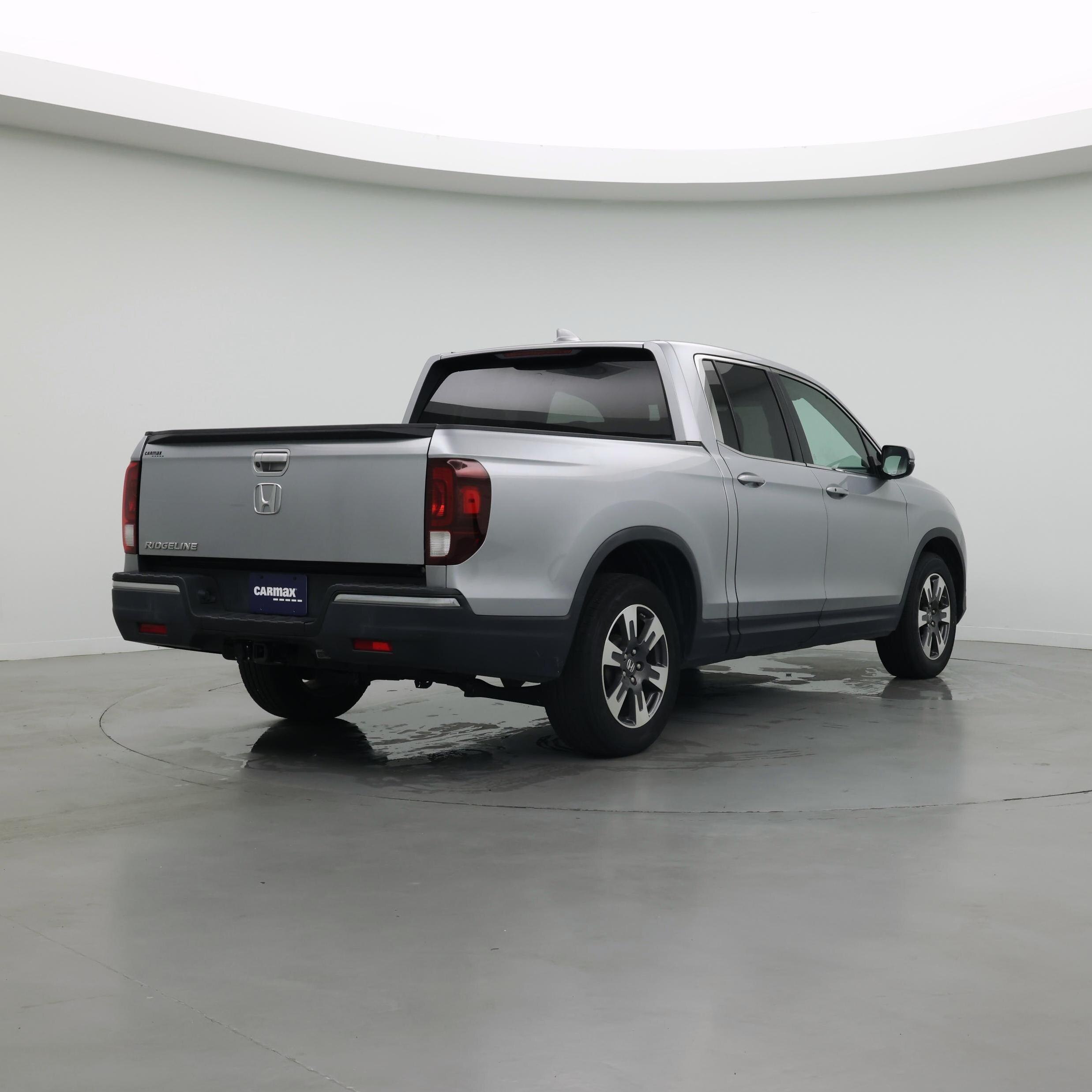 Thumbnail: 2017 Honda Ridgeline - 8