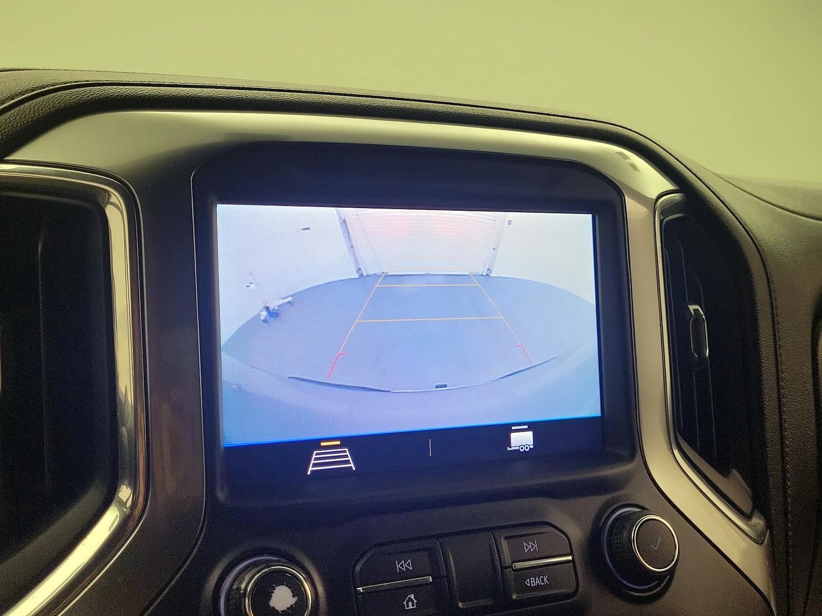 2020 Chevrolet Silverado 1500 LT - Photo 13