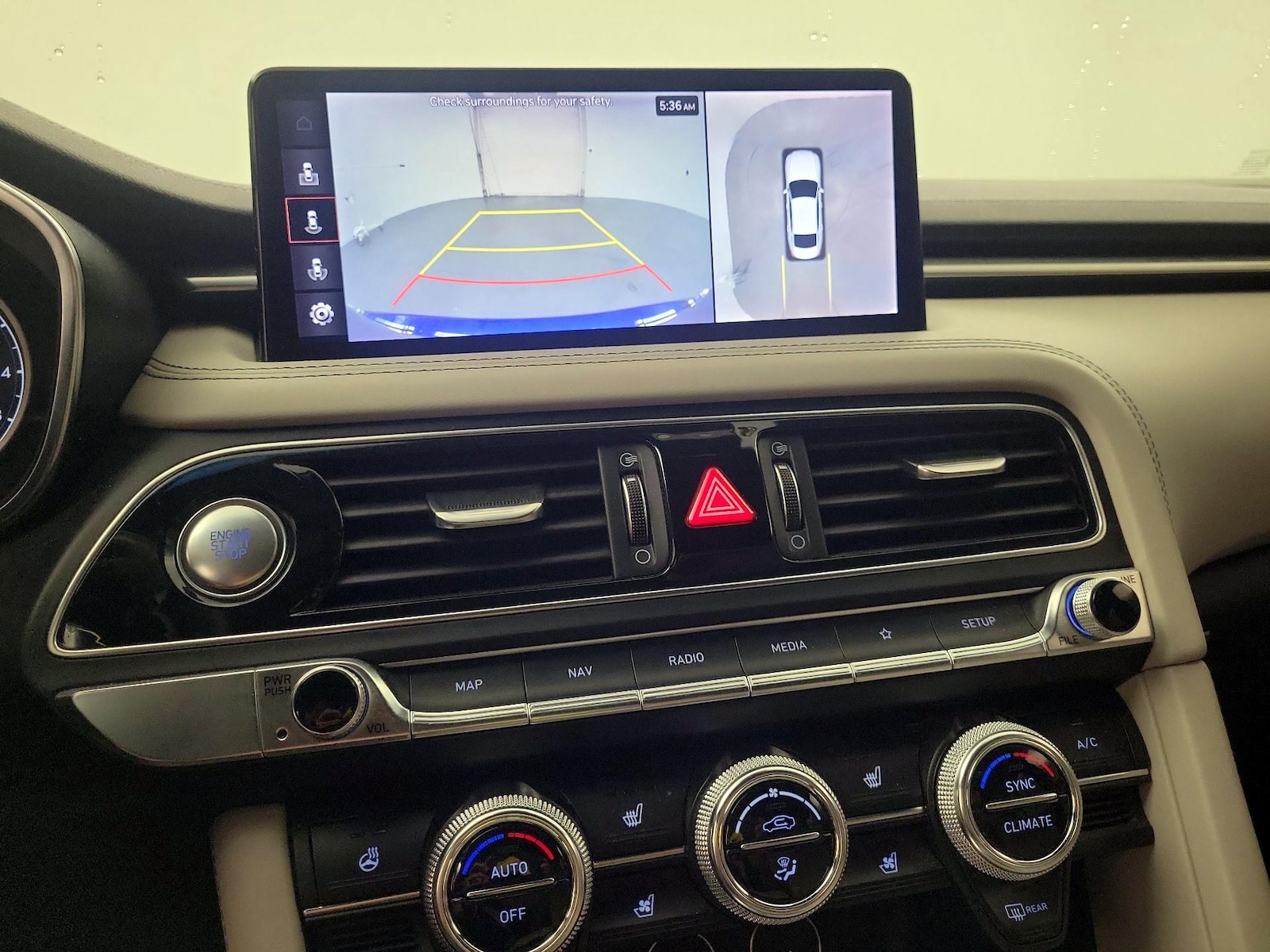2022 GENESIS G70 Standard - Photo 13