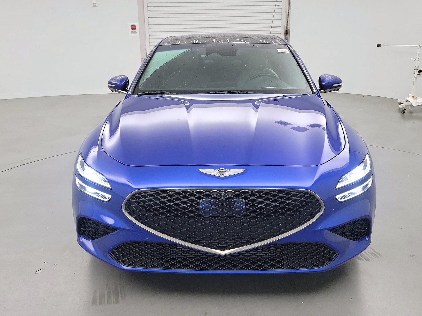 2022 GENESIS G70 Standard - Photo 2