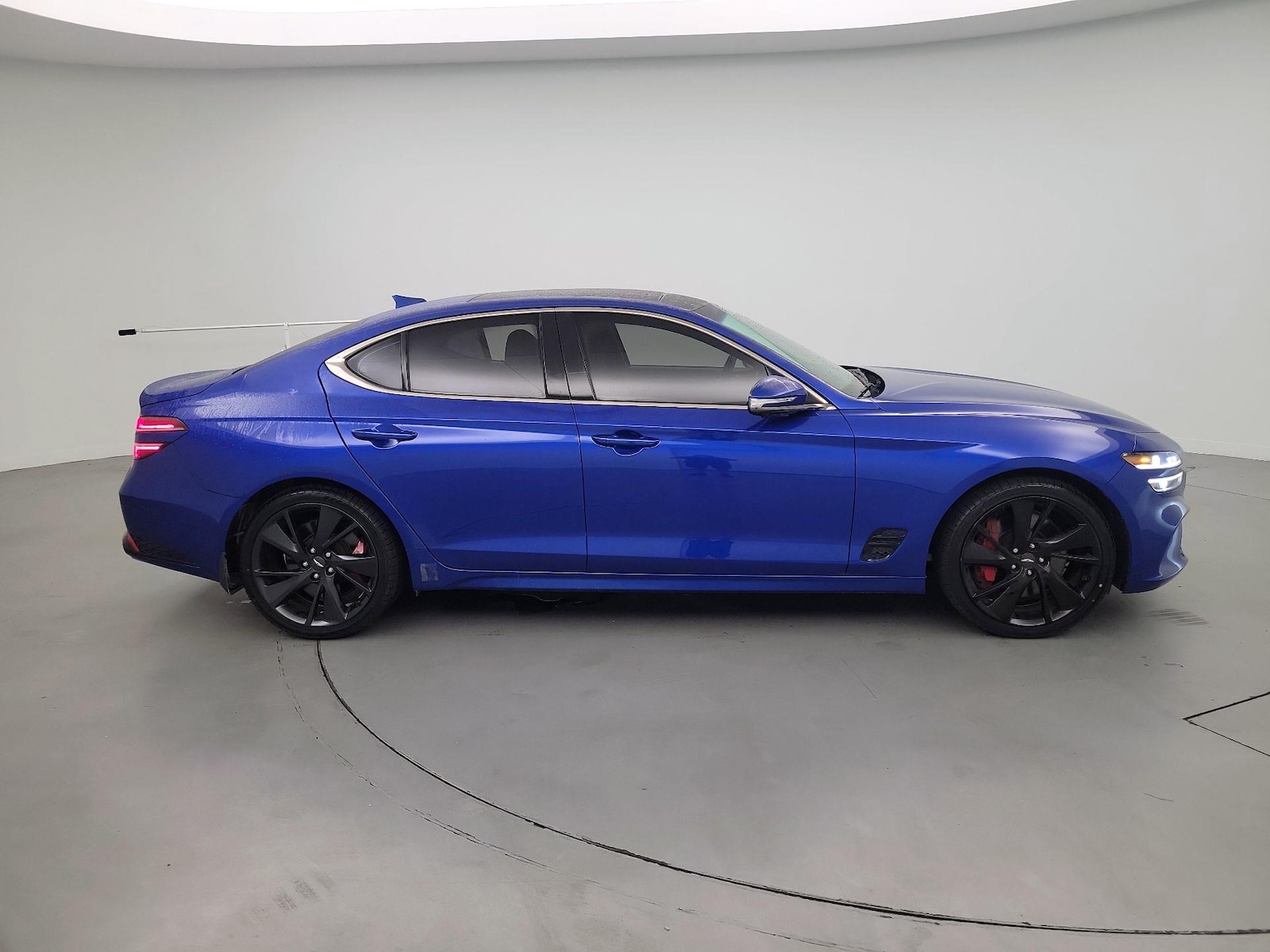 2022 GENESIS G70 Standard - Photo 4