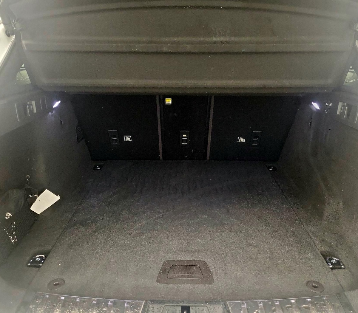 Trunk/Cargo (Seats Up)