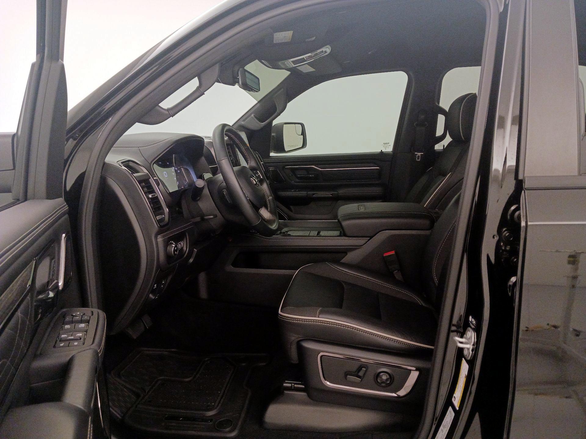 Thumbnail: 2025 RAM 1500 - 11