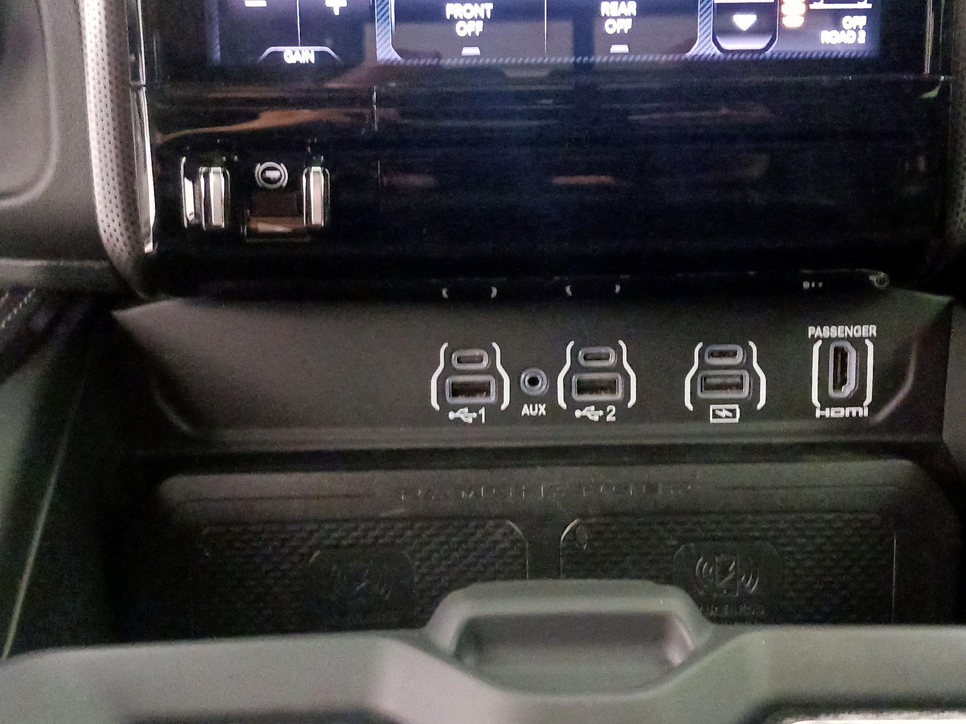 Thumbnail: 2025 RAM 1500 - 18