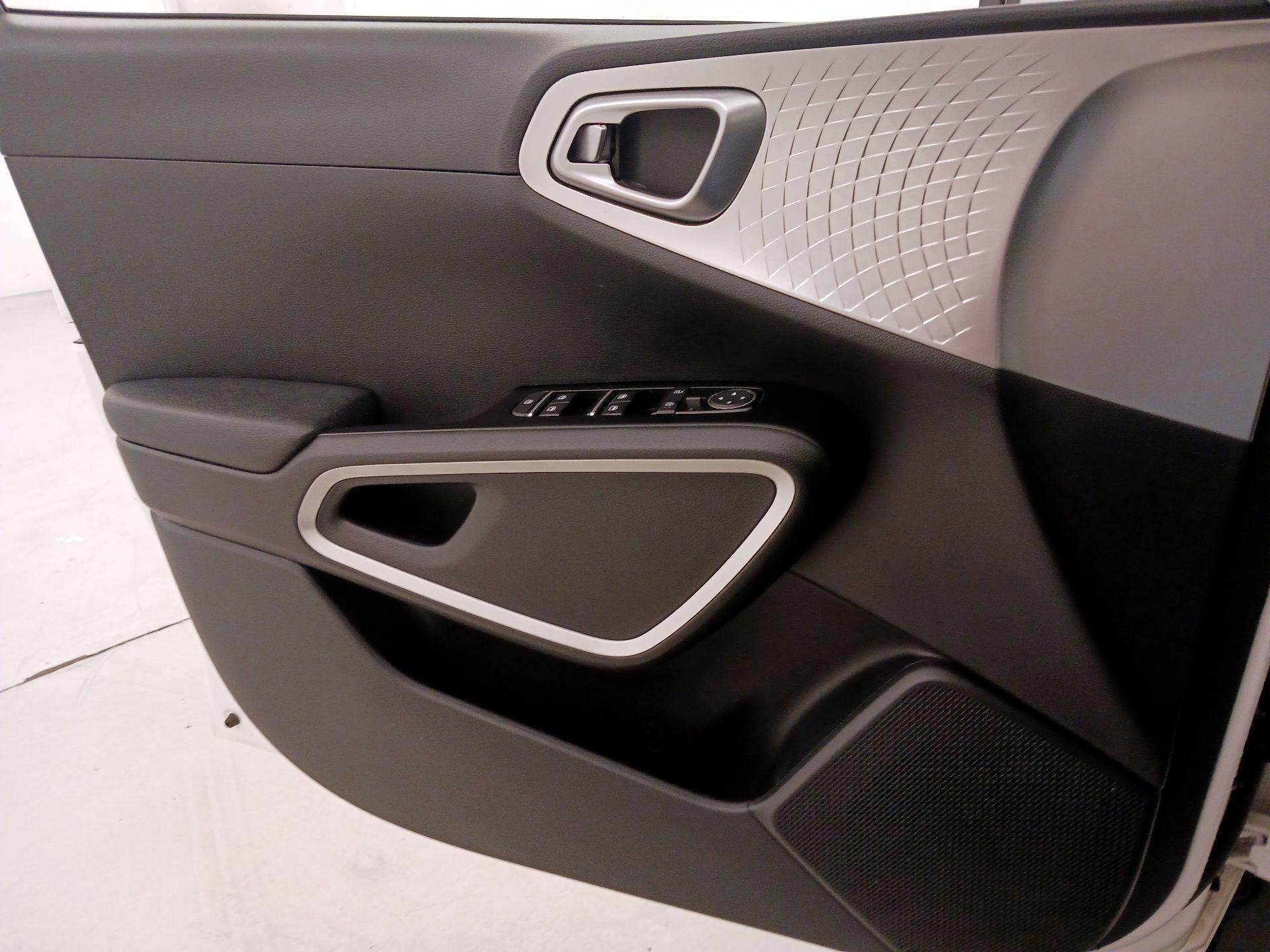 Thumbnail: 2023 Kia Soul - 12