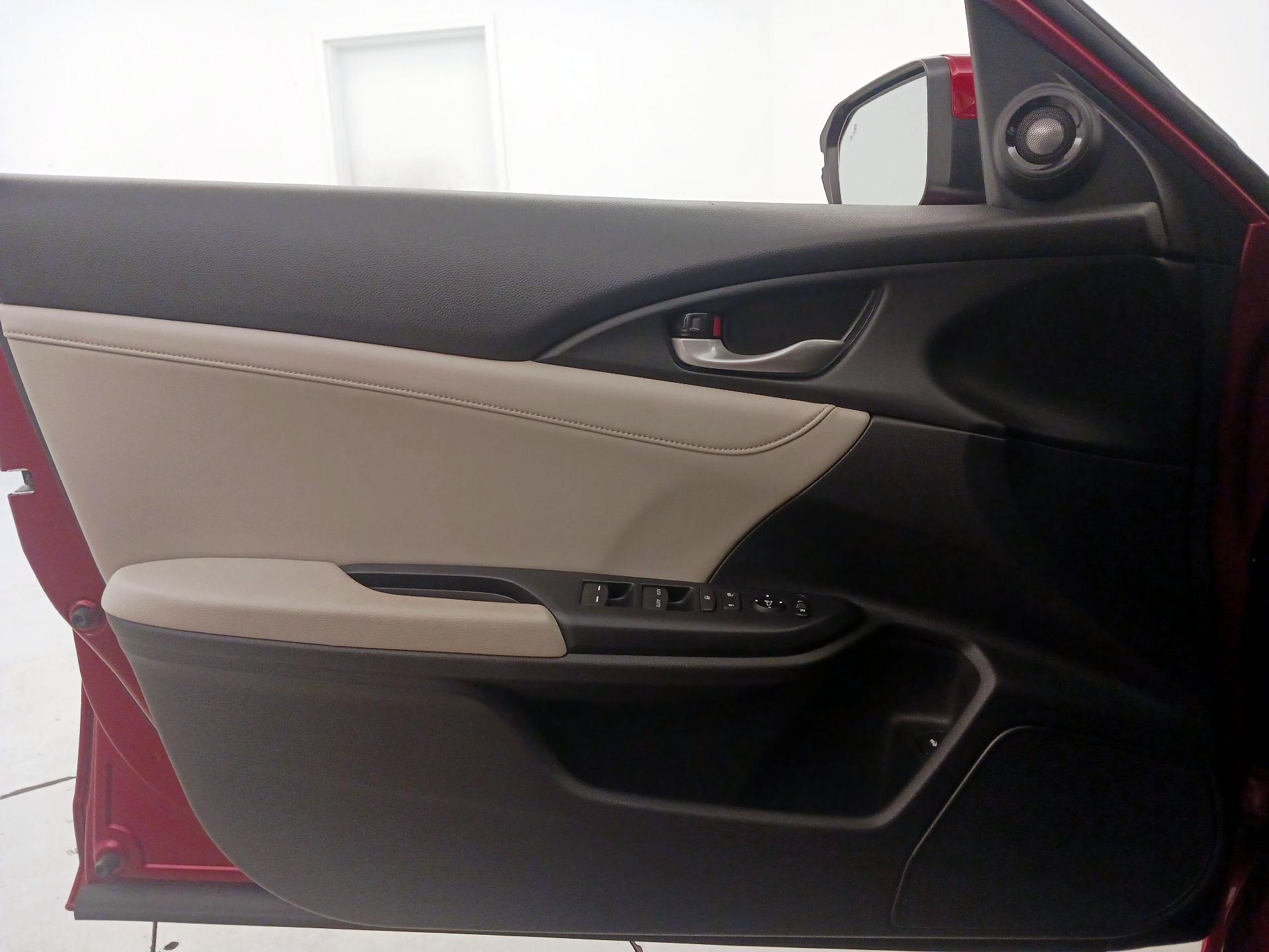 Thumbnail: 2022 Honda Insight - 12