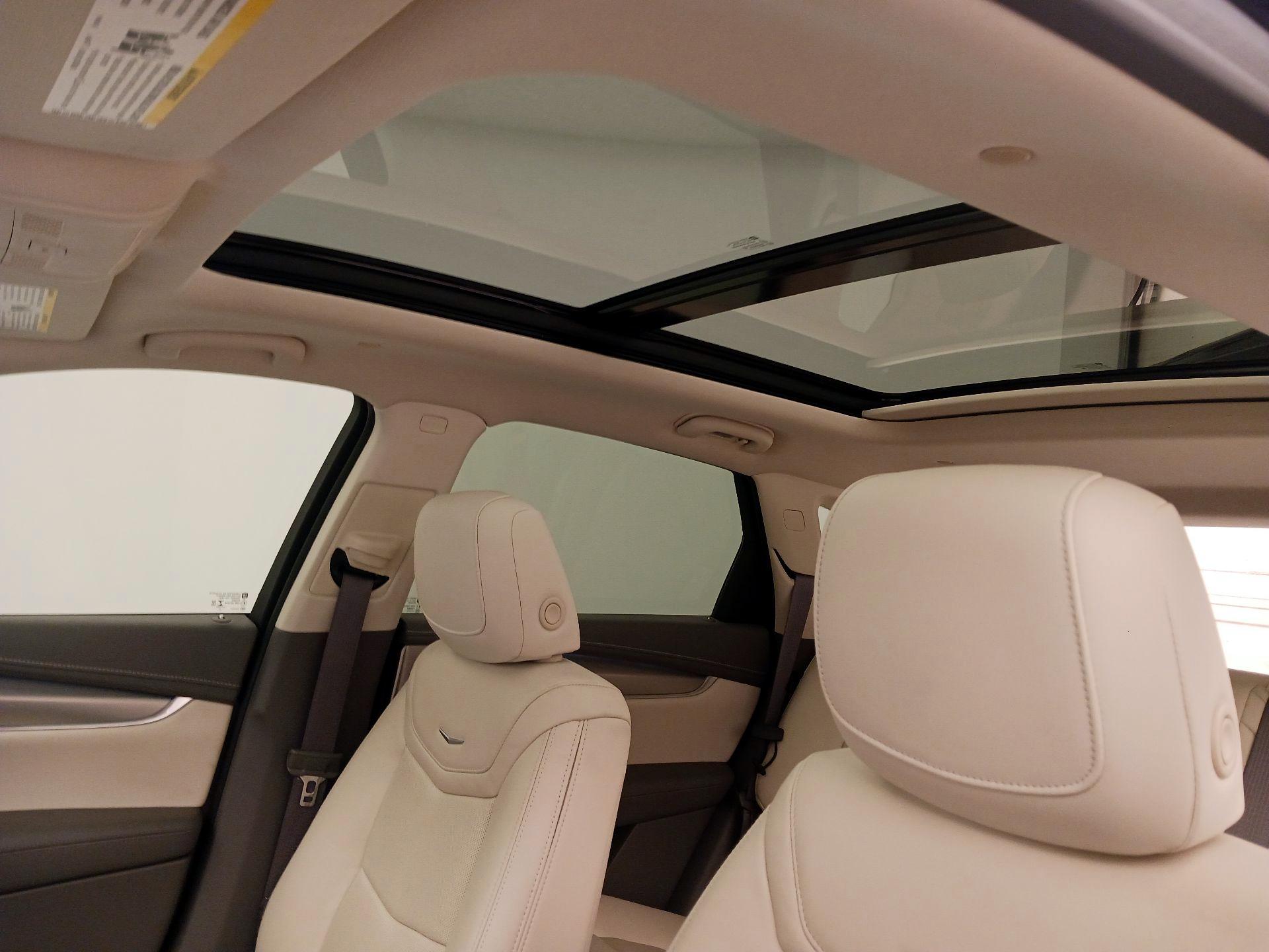 Thumbnail: 2021 Cadillac XT5 - 20