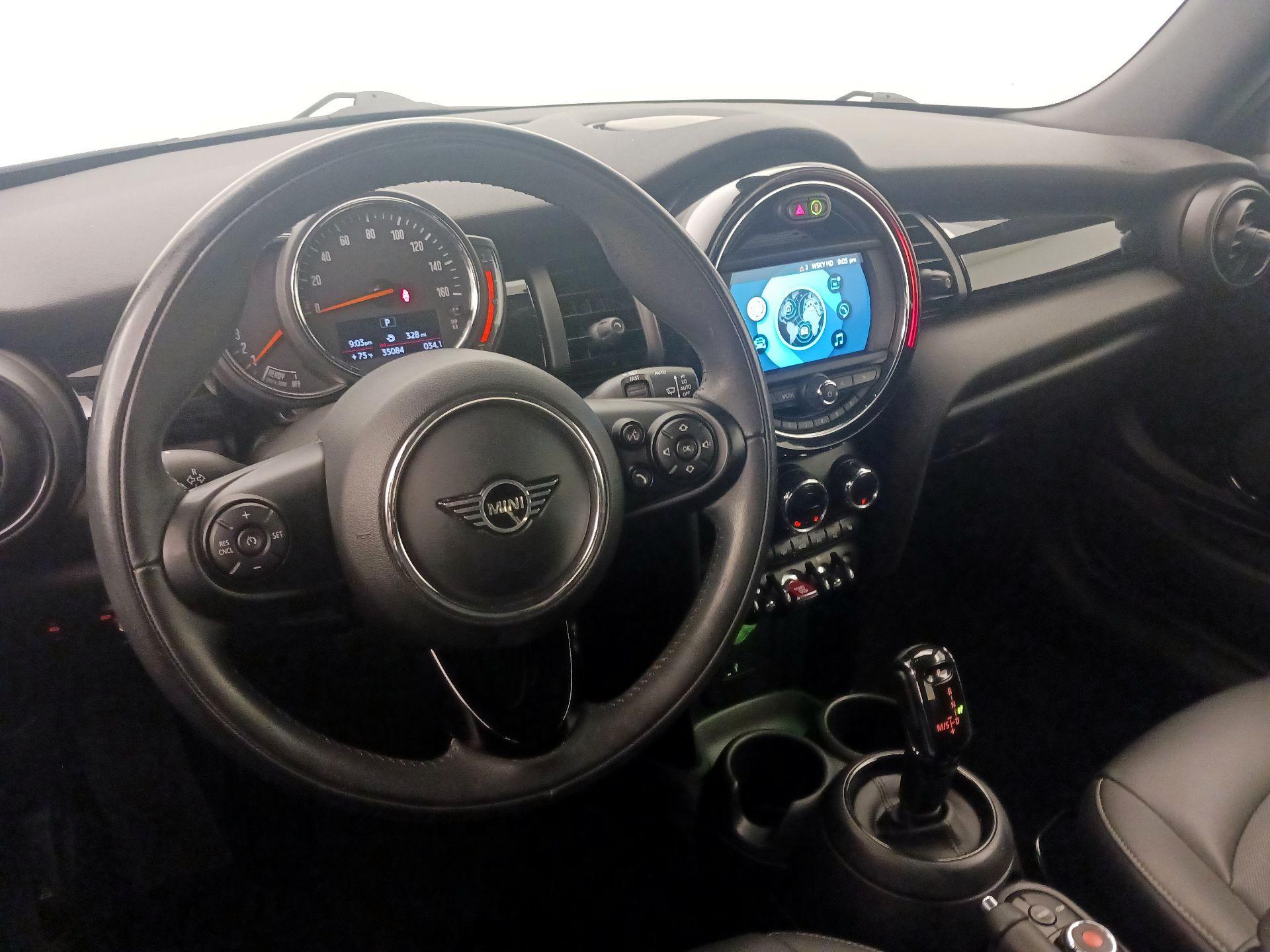 Thumbnail: 2021 MINI Cooper - 9