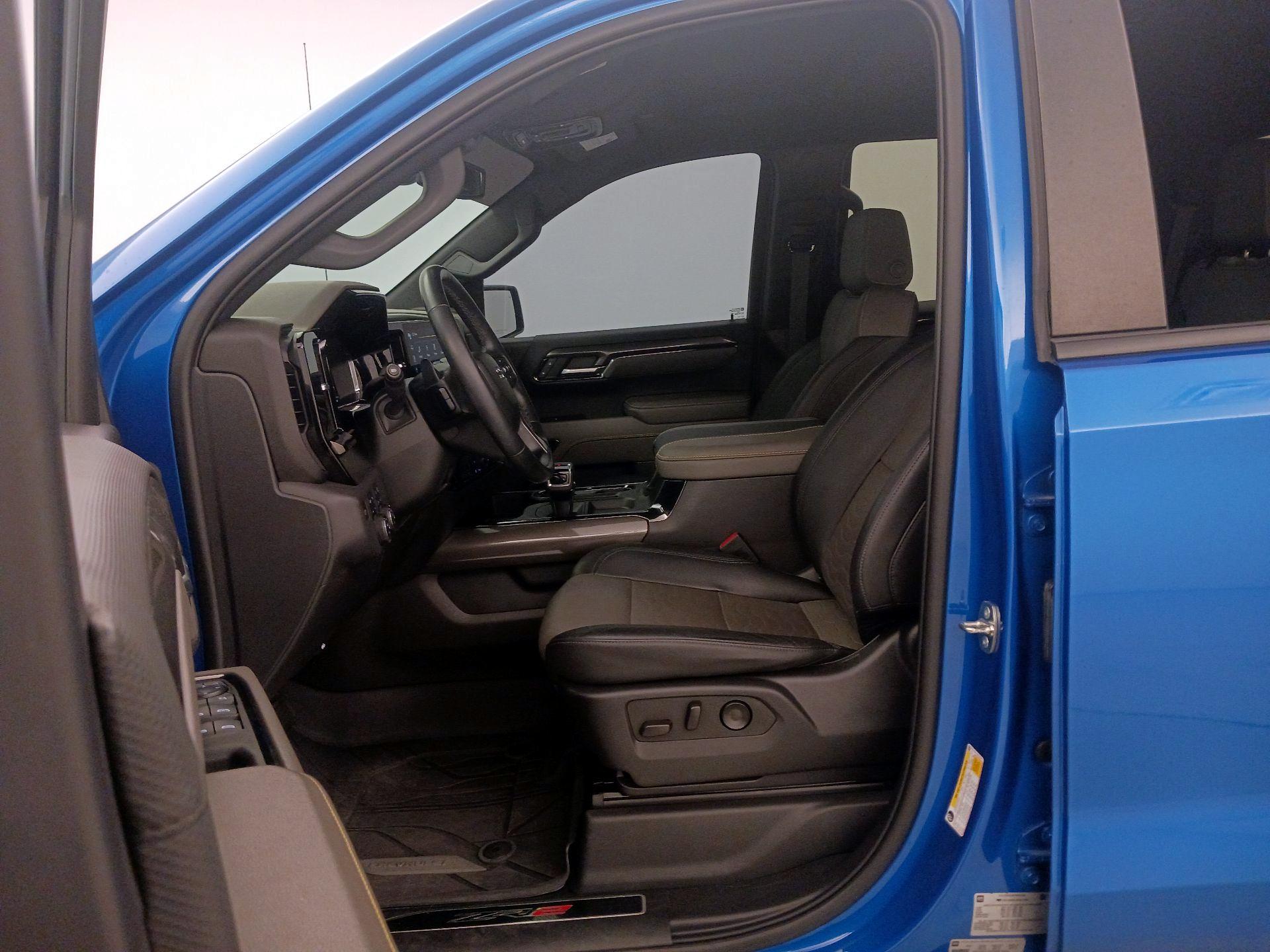 Thumbnail: 2023 Chevrolet Silverado 1500 - 11
