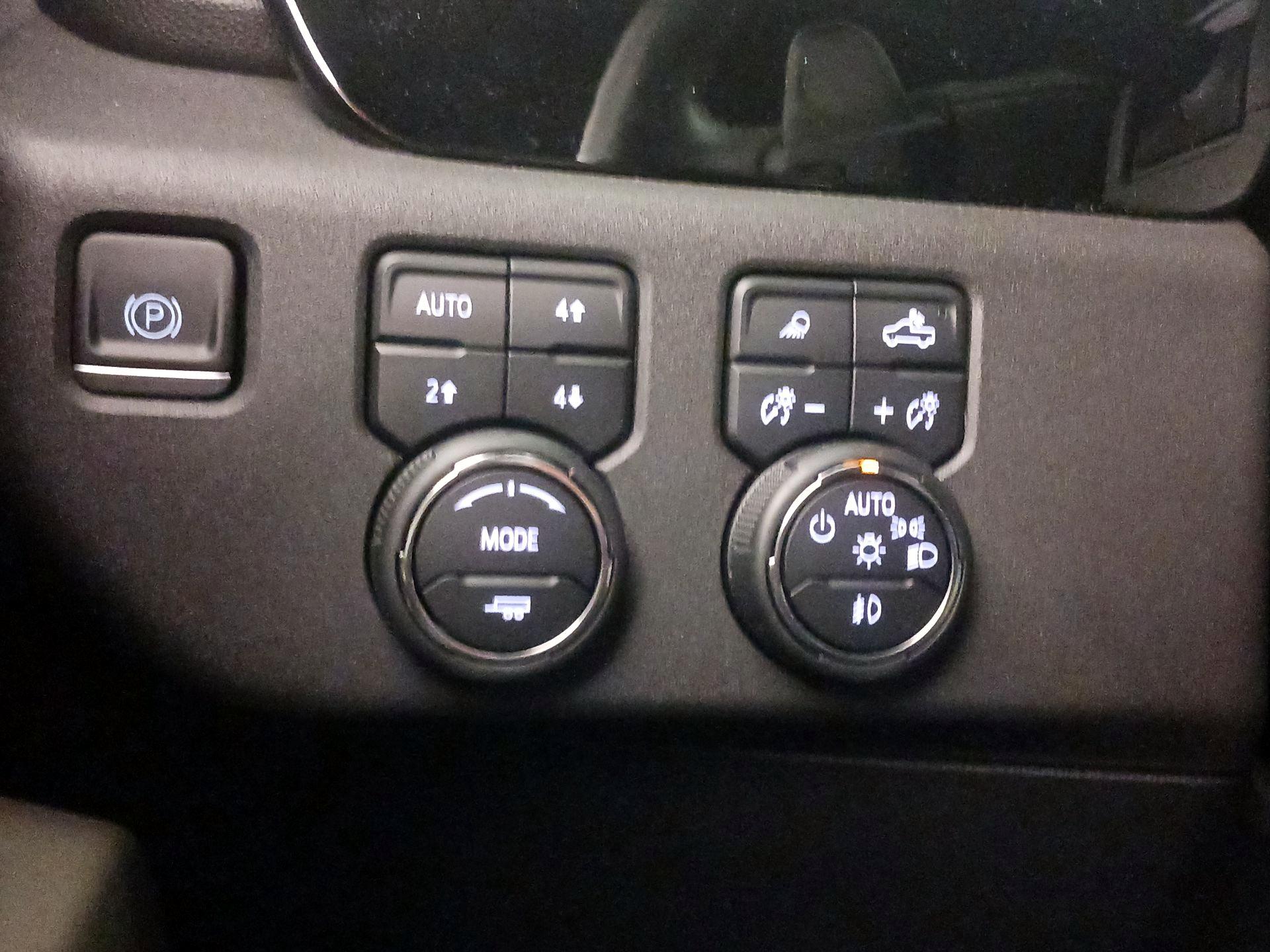 Thumbnail: 2023 Chevrolet Silverado 1500 - 13