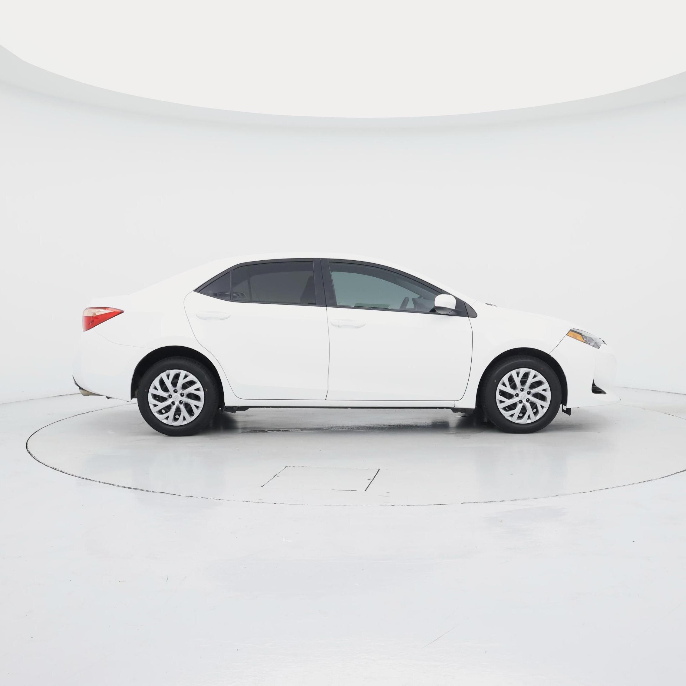 Thumbnail: 2017 Toyota Corolla - 7