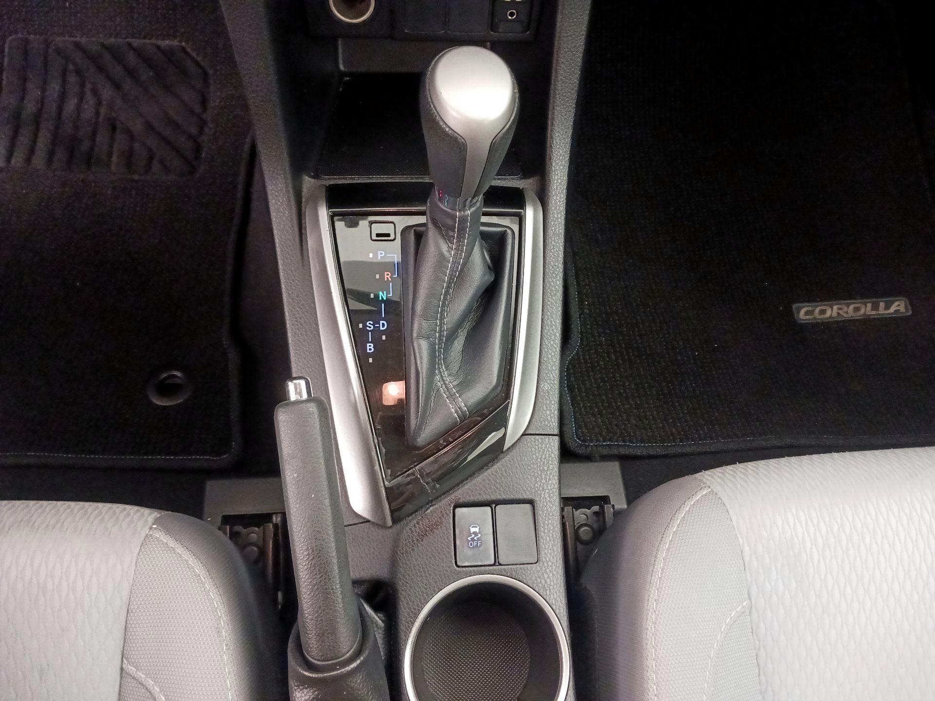 Thumbnail: 2016 Toyota Corolla - 17