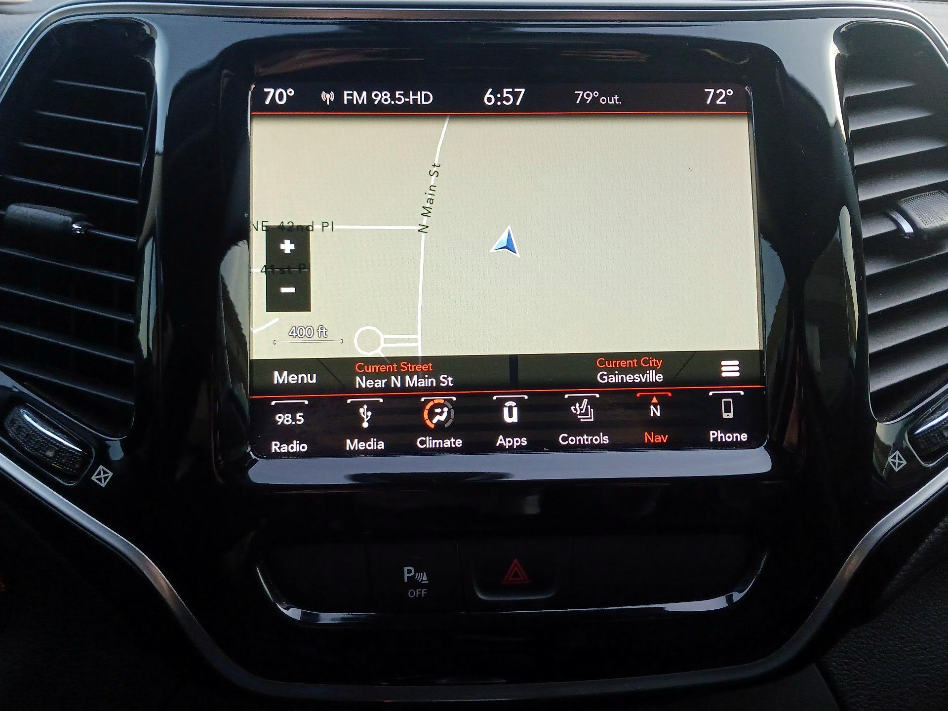 Thumbnail: 2019 Jeep Cherokee - 14