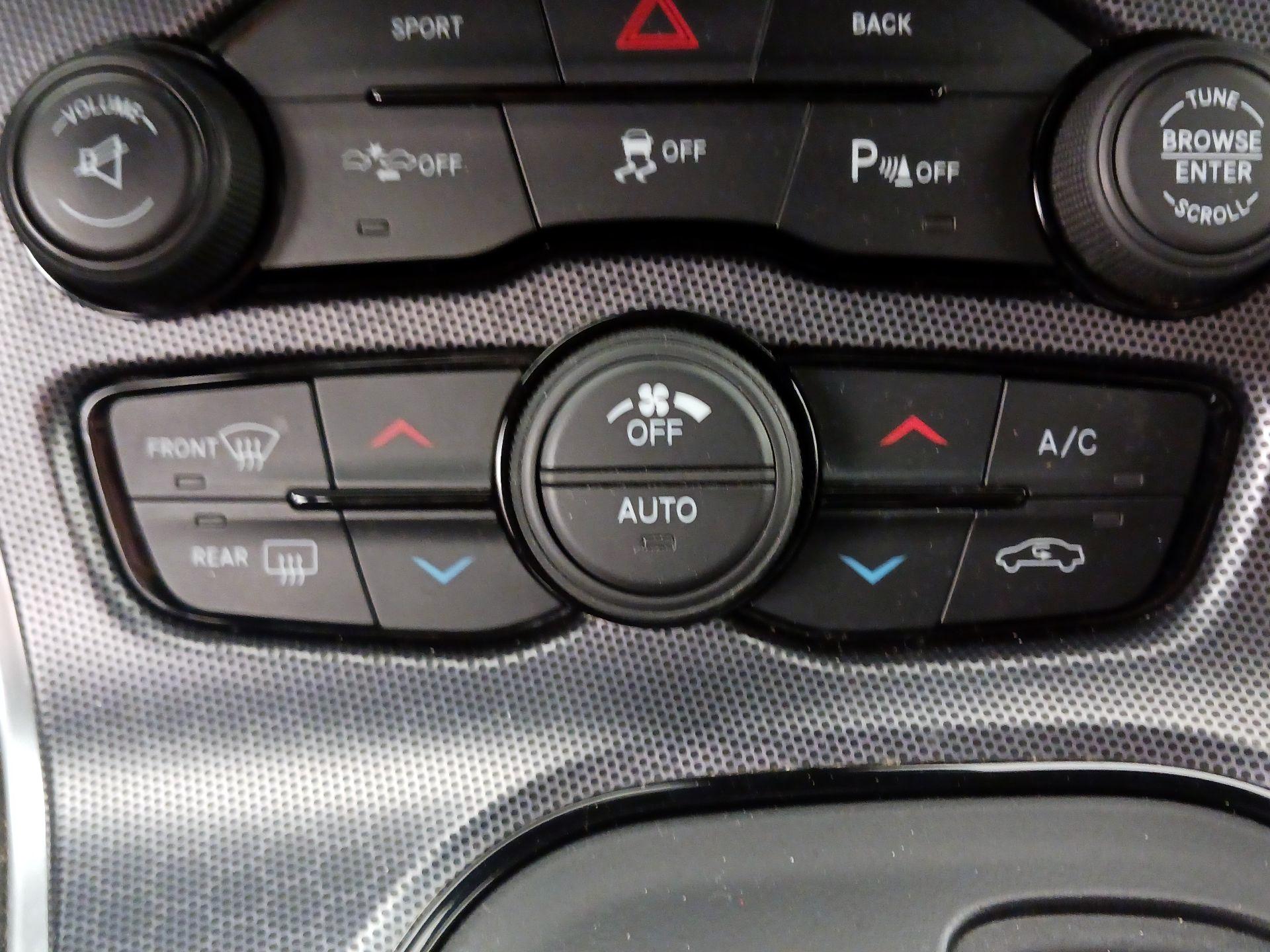 Thumbnail: 2015 Dodge Challenger - 17